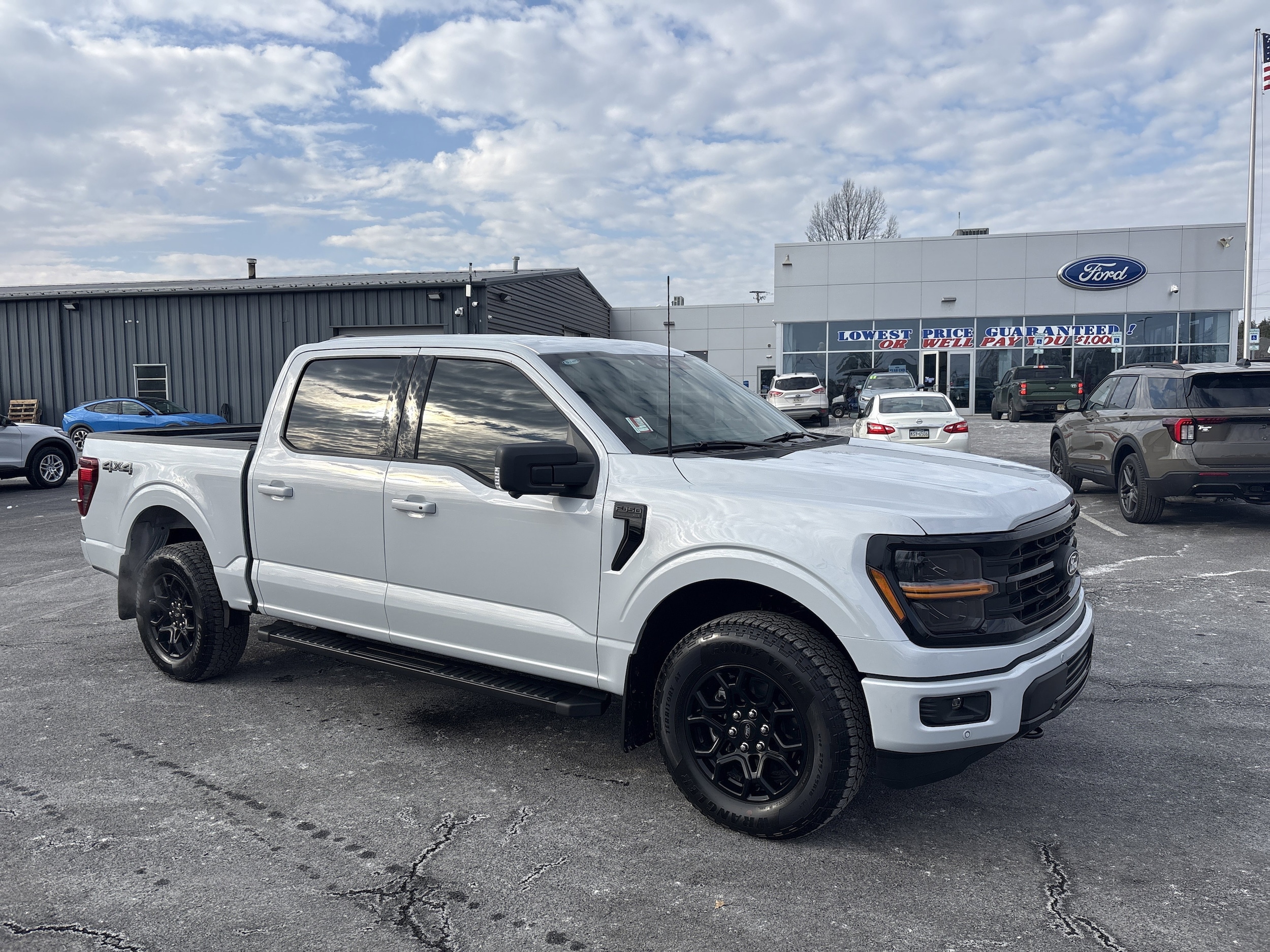 2025 Ford F-150 XLT's photo