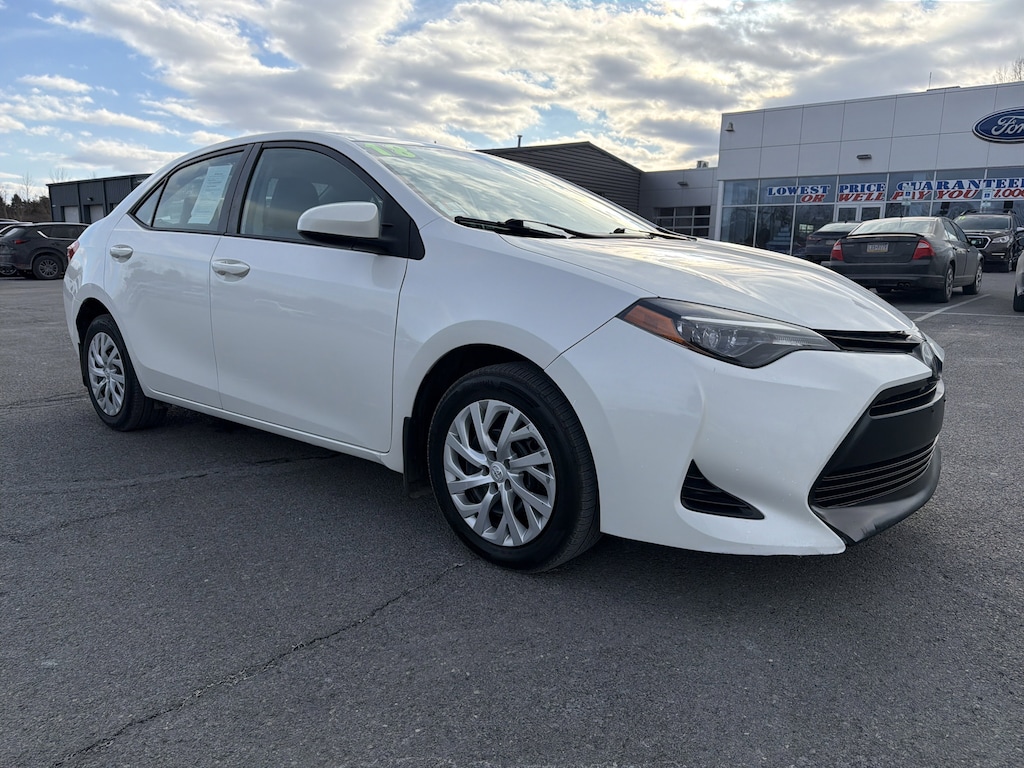 Used 2018 Toyota Corolla LE Sedan