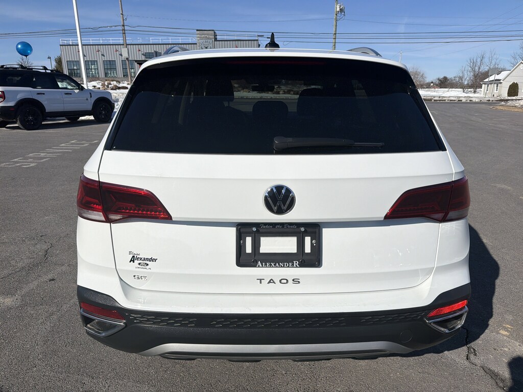 Used 2024 Volkswagen Taos 1.5T SE SUV