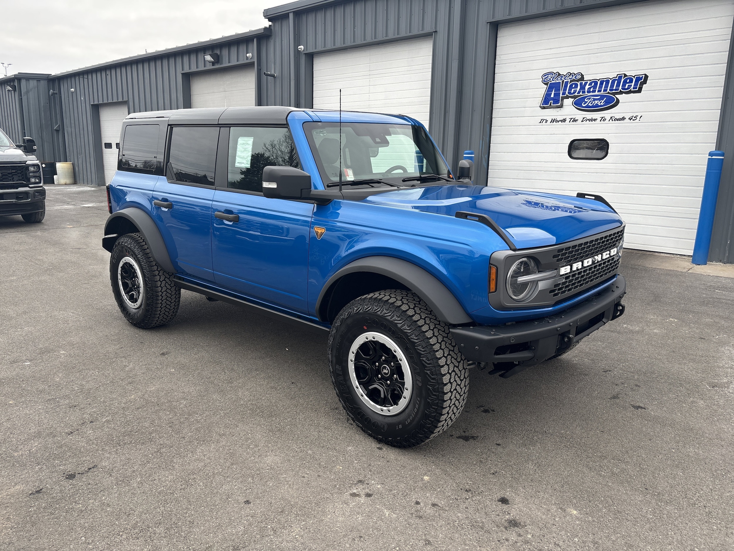 2025 Ford Bronco 4-Door Badlands's photo