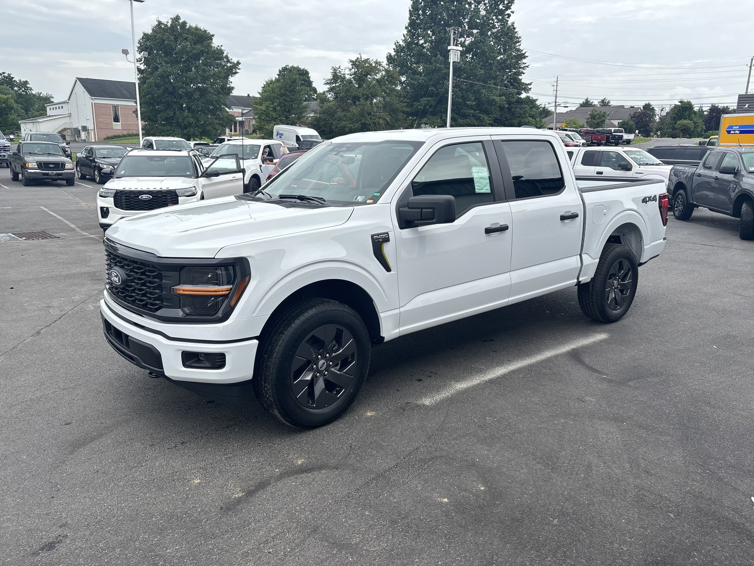 SPREAD AX-F 150 24-25年モデル 2025 F-150 XLT + XLT Black Appearance Package, Tow/Haul Pkg