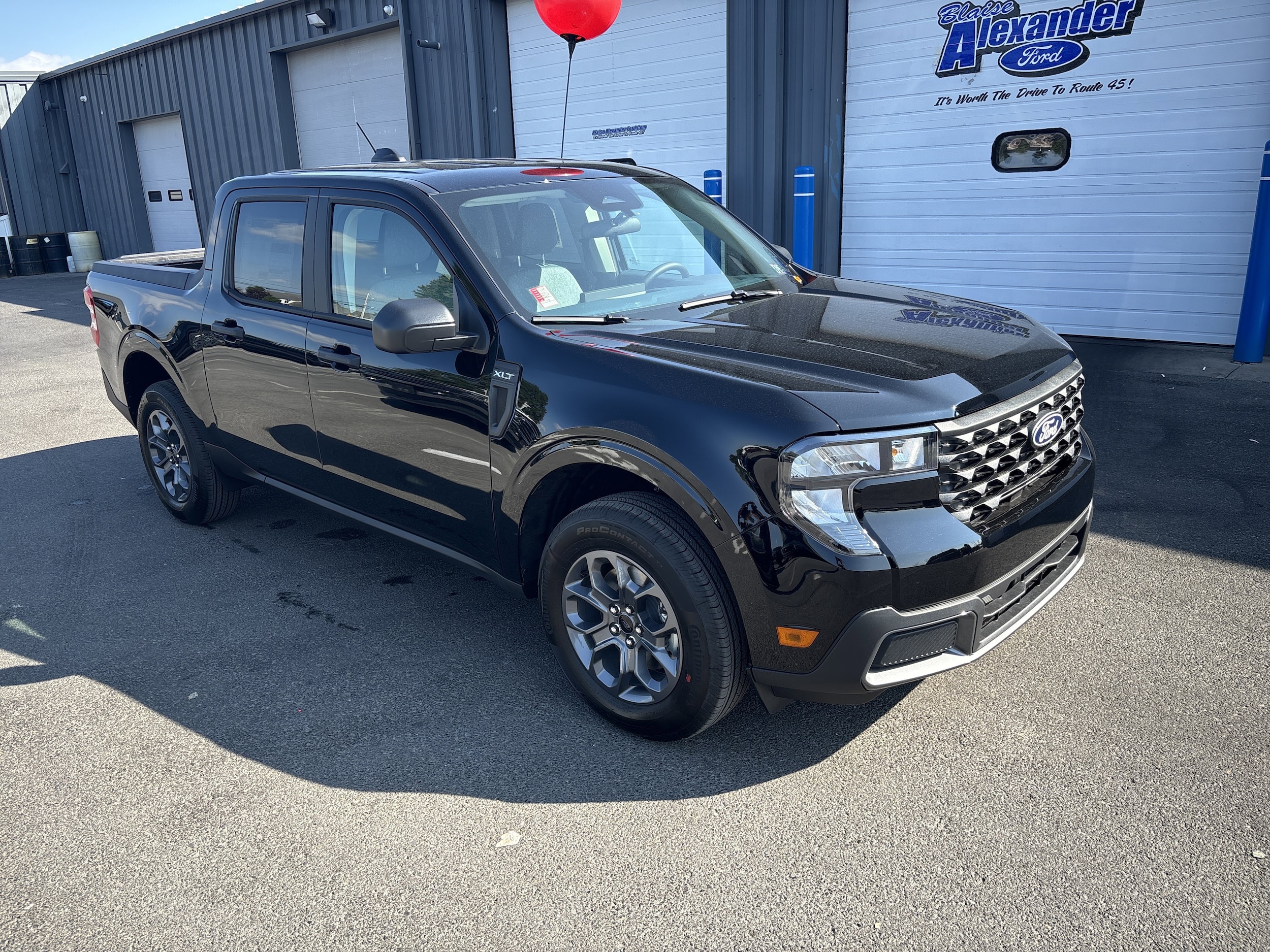 2025 Ford Maverick XLT's photo