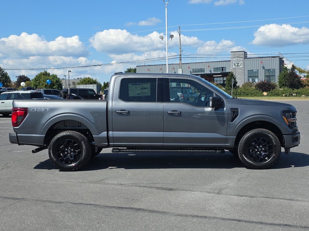 New 2025 Ford F-150 XLT Truck SuperCrew Cab