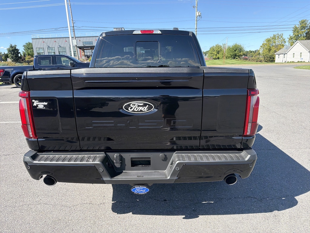 New 2026 Ford F-150 LARIAT Truck SuperCrew Cab