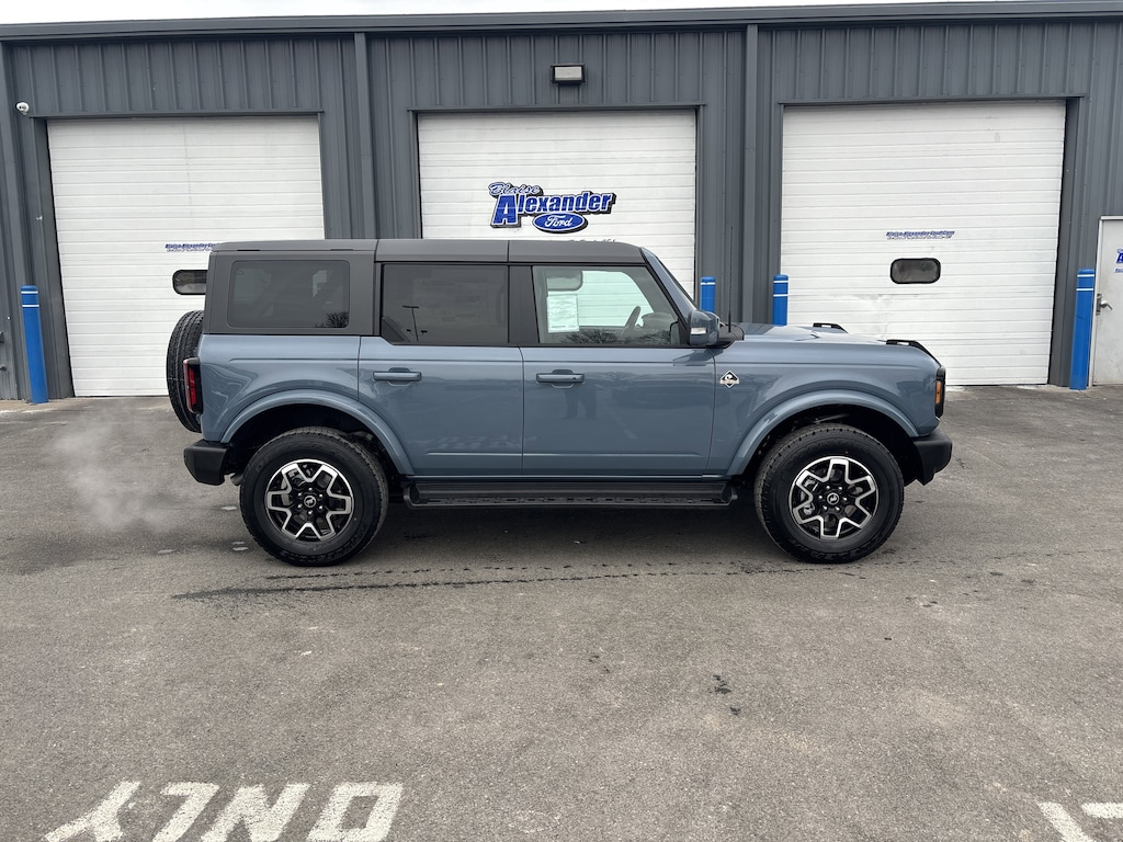 New 2025 Ford Bronco Outer Banks SUV