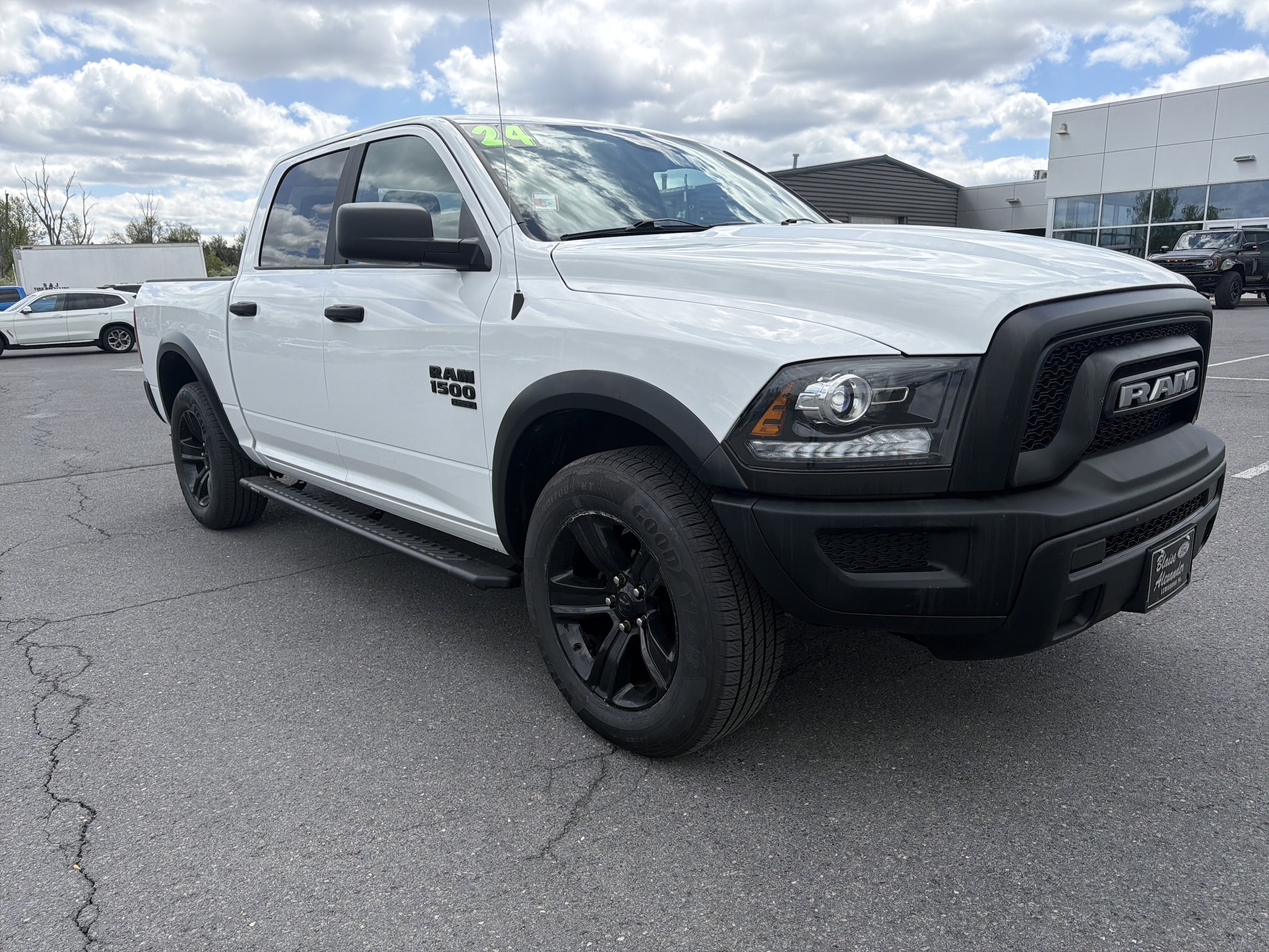 2024 RAM 1500 Classic Warlock 4x4 Crew Cab 5'7's photo