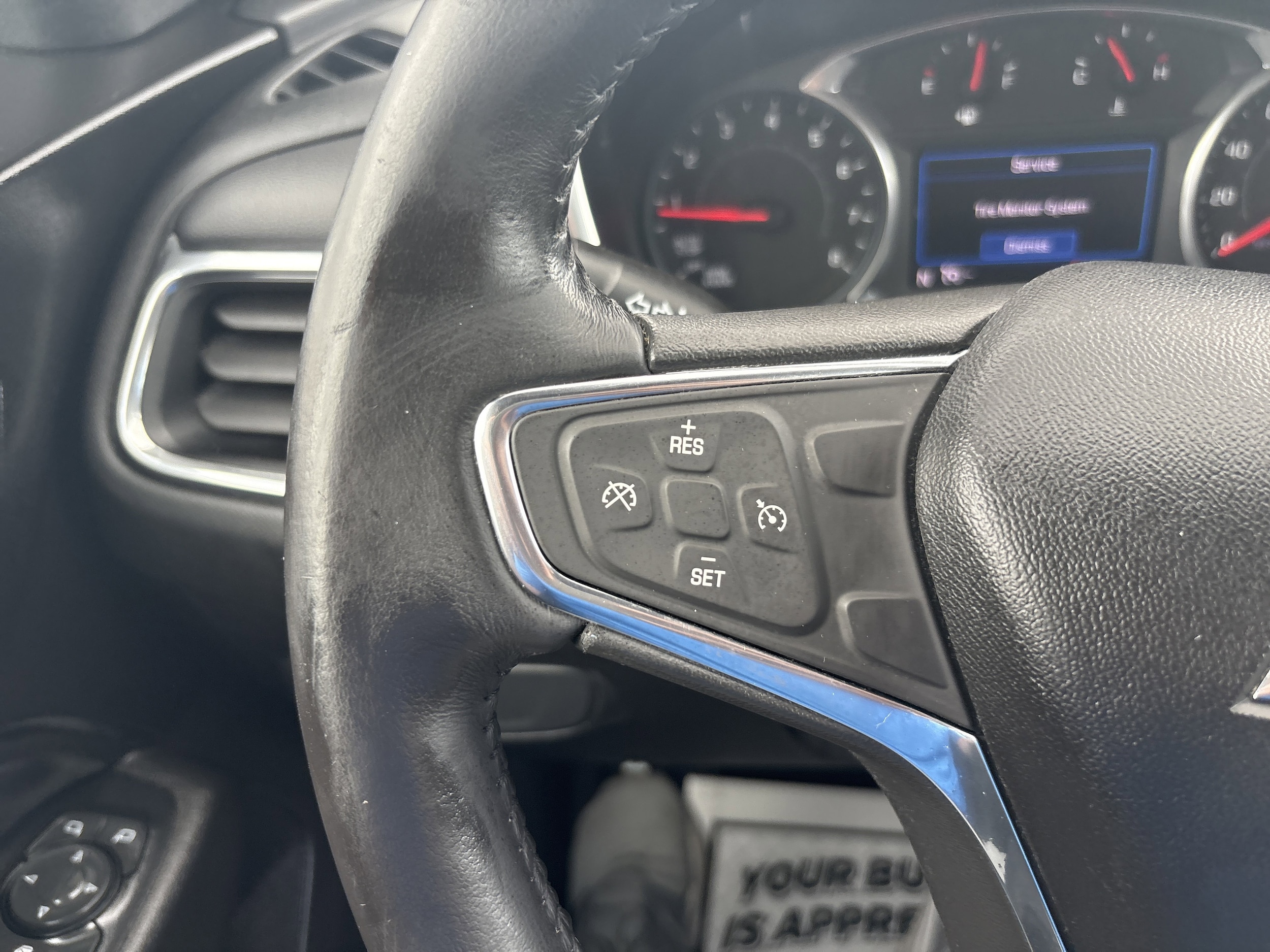 Used 2019 Chevrolet Equinox LT with VIN 3GNAXUEV6KL294304 for sale in Lewisburg, PA