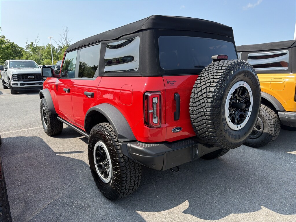 Used 2023 Ford Bronco Badlands SUV