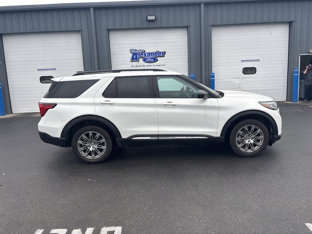 Used 2025 Ford Explorer Active SUV