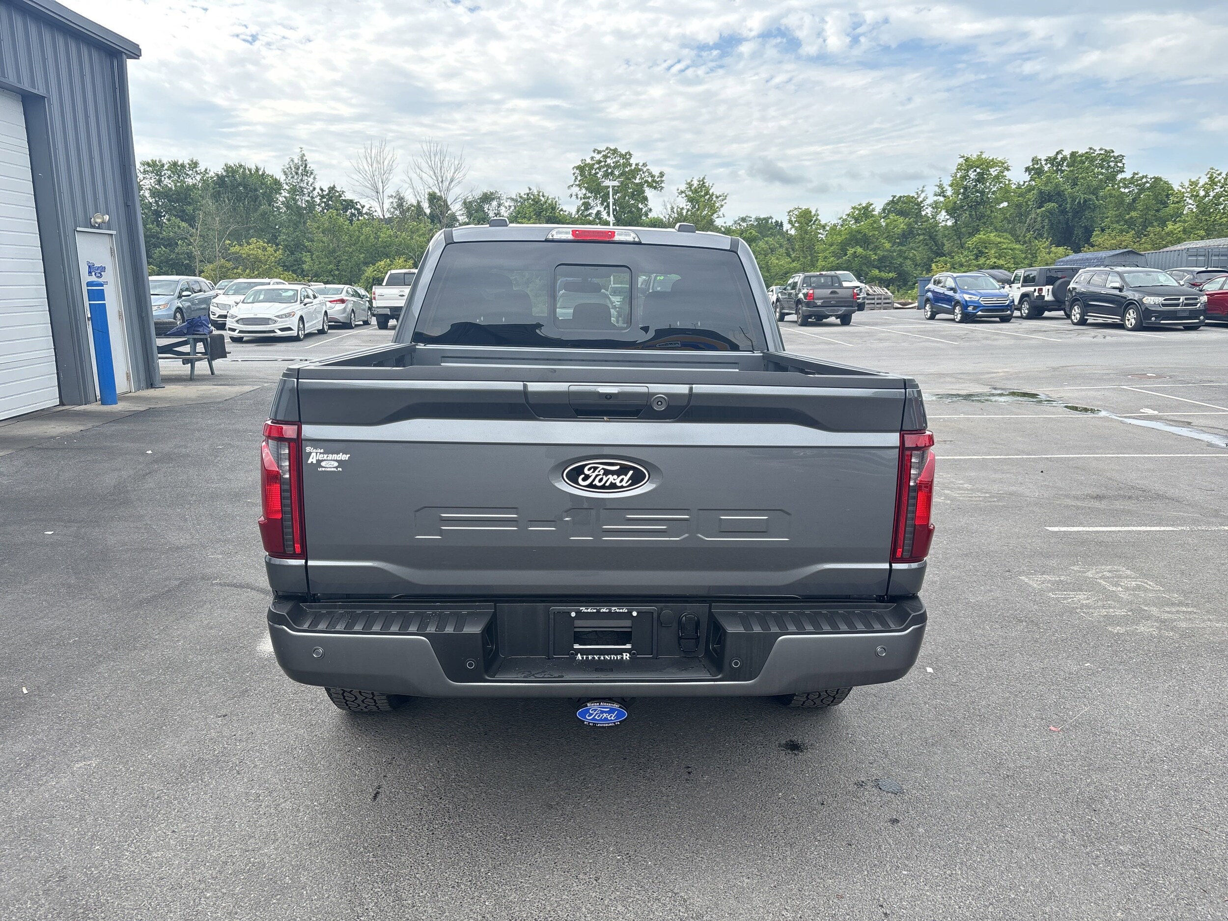 2025 Ford F-150 XLT photo 4