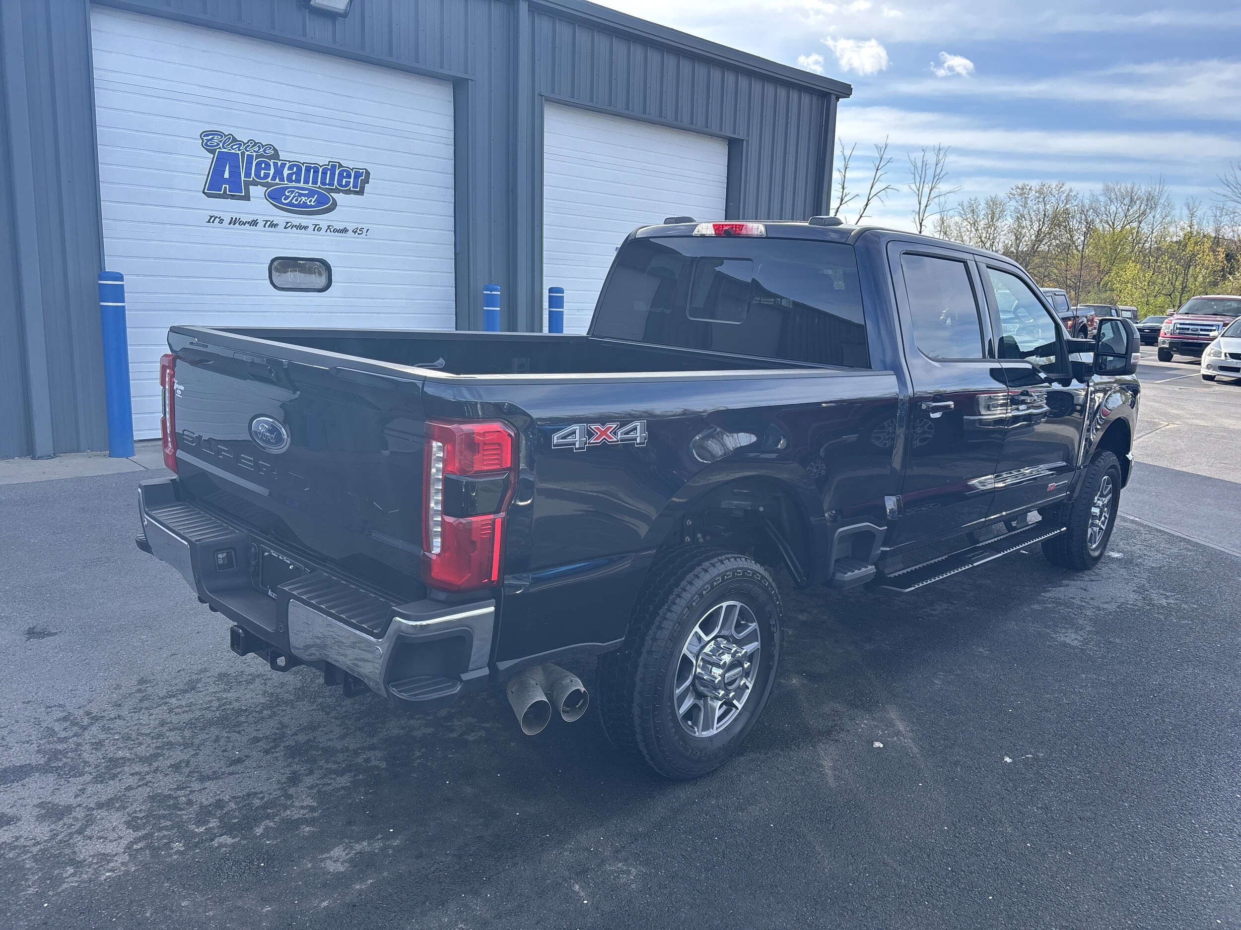 2024 Ford F-350 Lariat photo 3