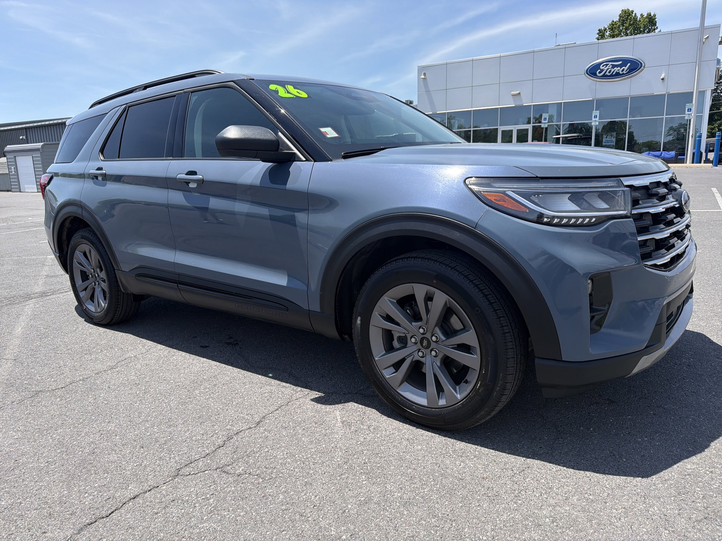 2026 Ford Explorer Active 4WD's photo