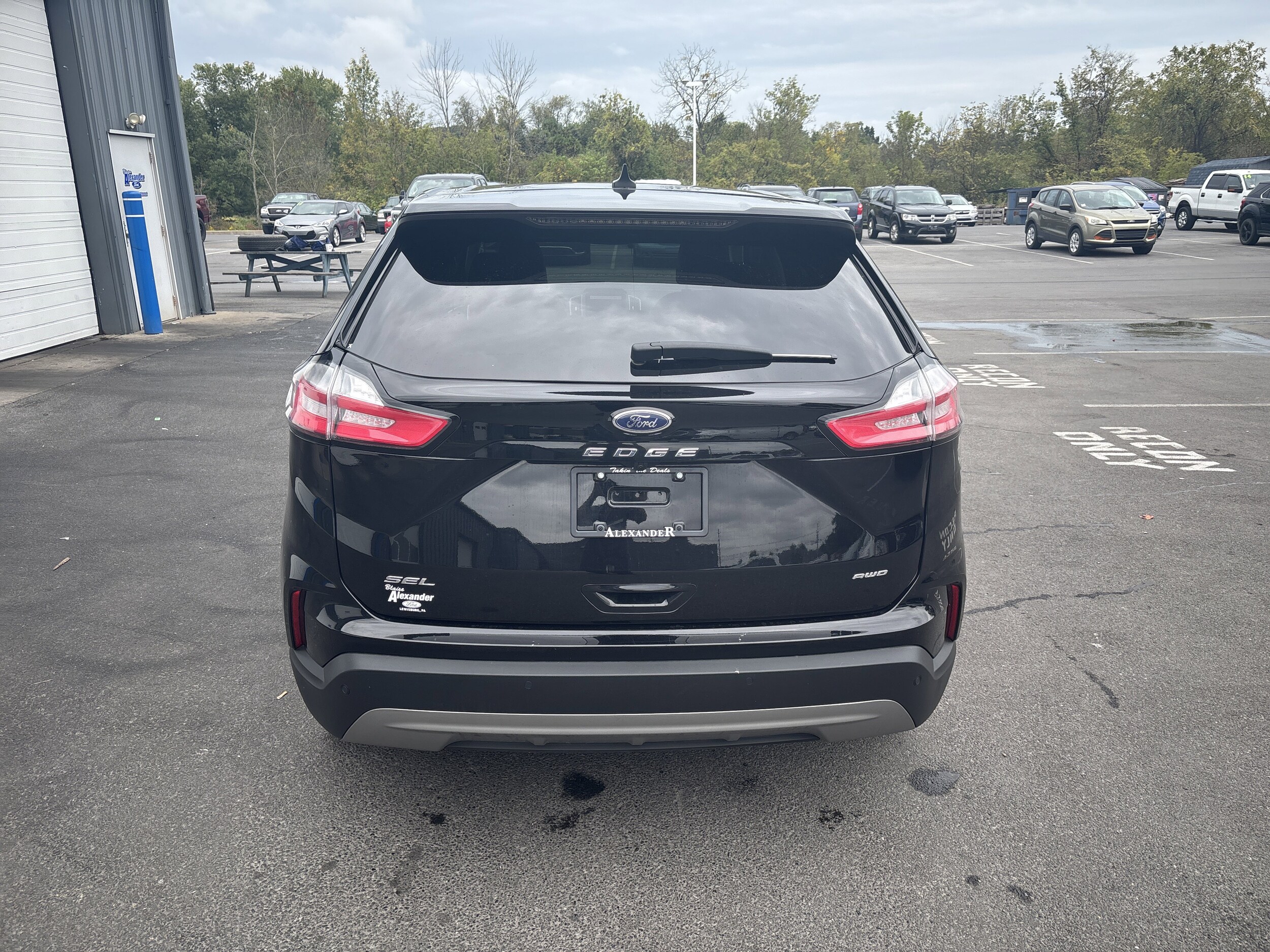 2024 Ford Edge SEL photo 3