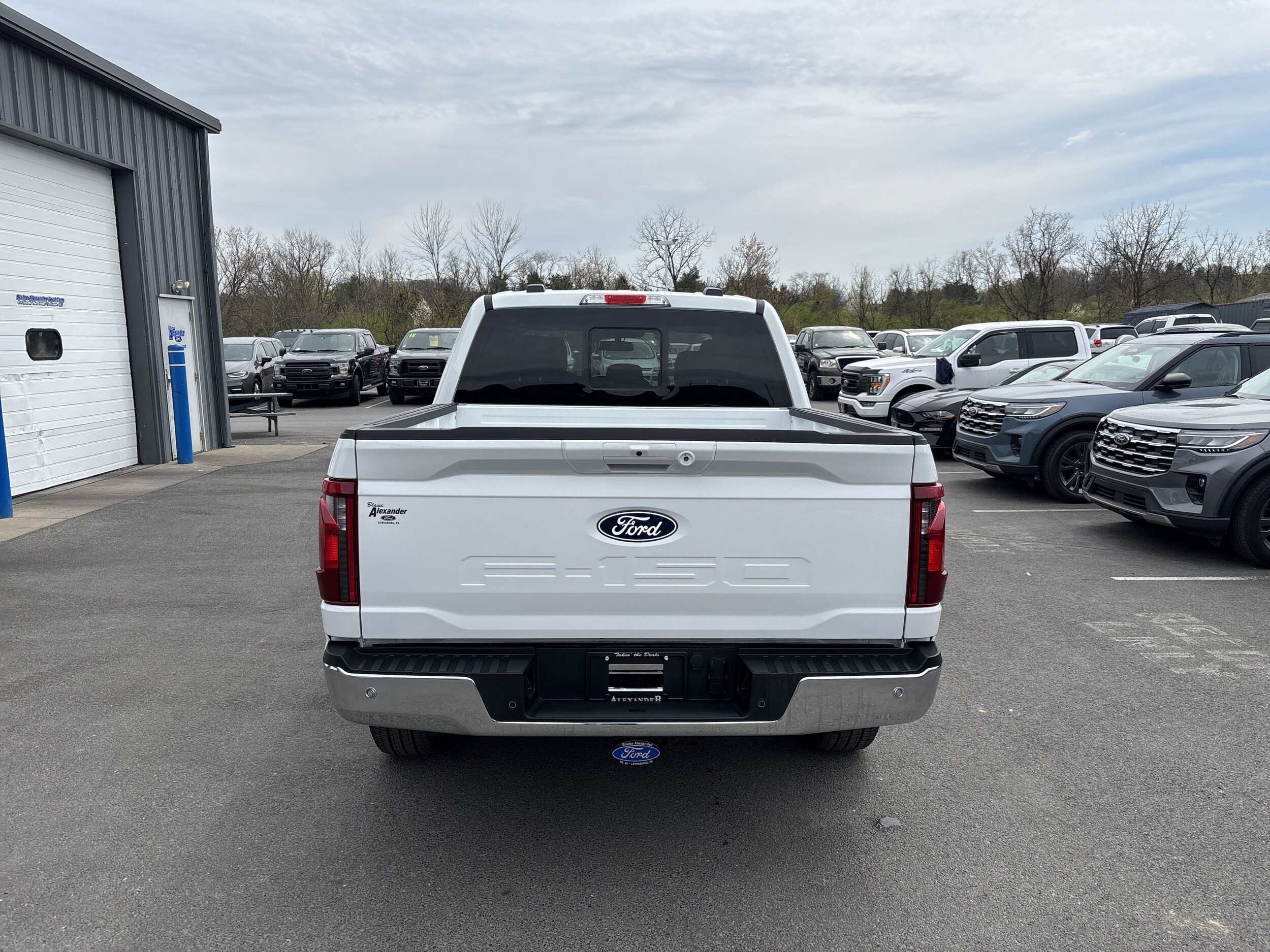 2025 Ford F-150 XLT photo 4