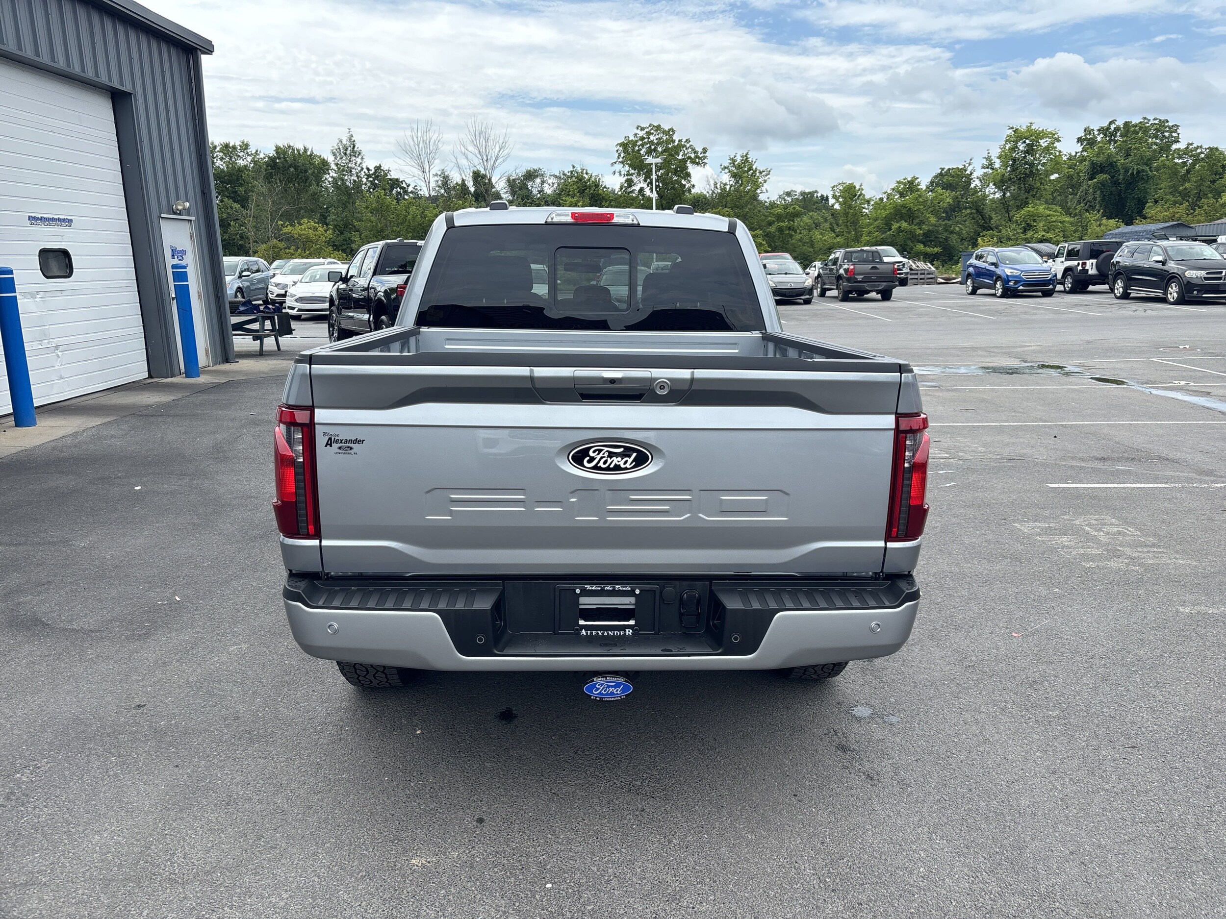 2025 Ford F-150 XLT photo 4