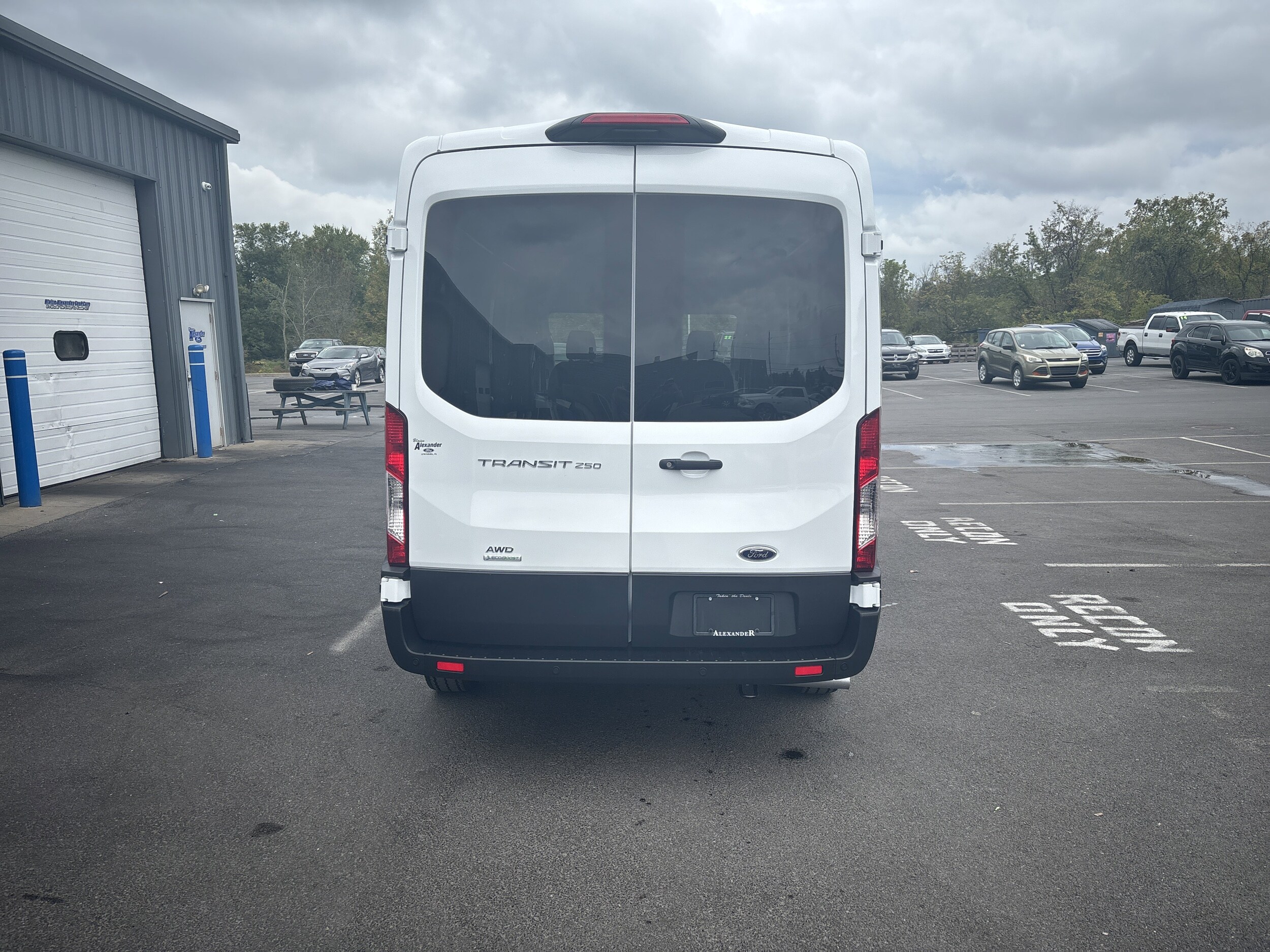 2025 Ford Transit Cargo Van photo 4
