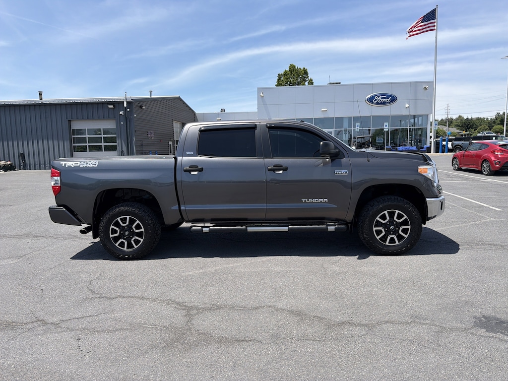 Used 2016 Toyota Tundra 4WD Truck SR5 5.7L V8 Truck CrewMax