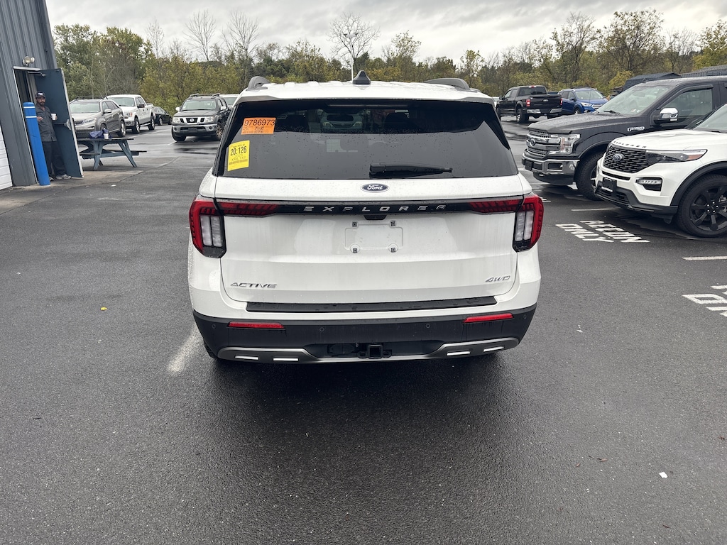 Used 2025 Ford Explorer Active SUV