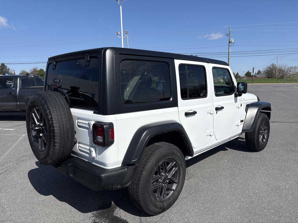 Used 2024 Jeep Wrangler Sport SUV