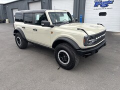 2025 Ford Bronco Badlands SUV