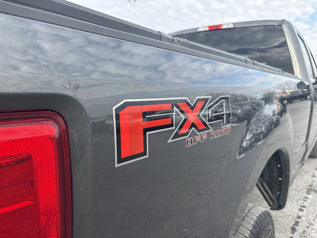 Used 2017 Ford Super Duty F-350 SRW XLT Truck Crew Cab