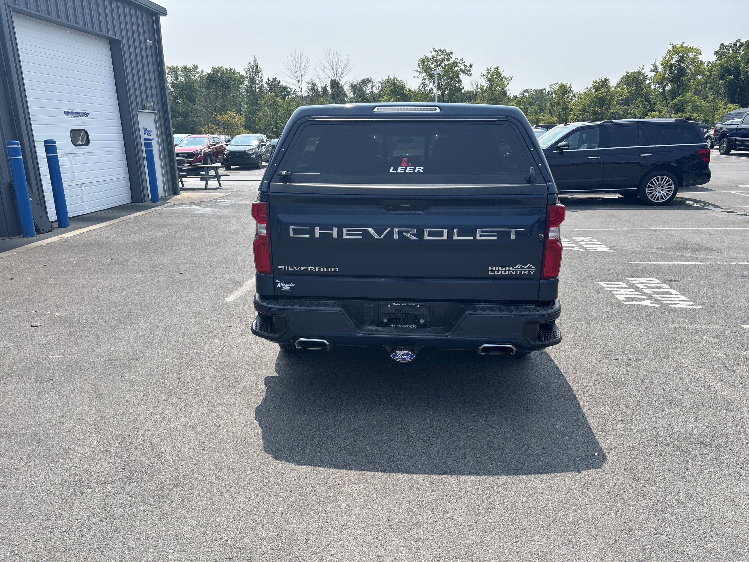 2020 Chevrolet Silverado 1500 High Country photo 3