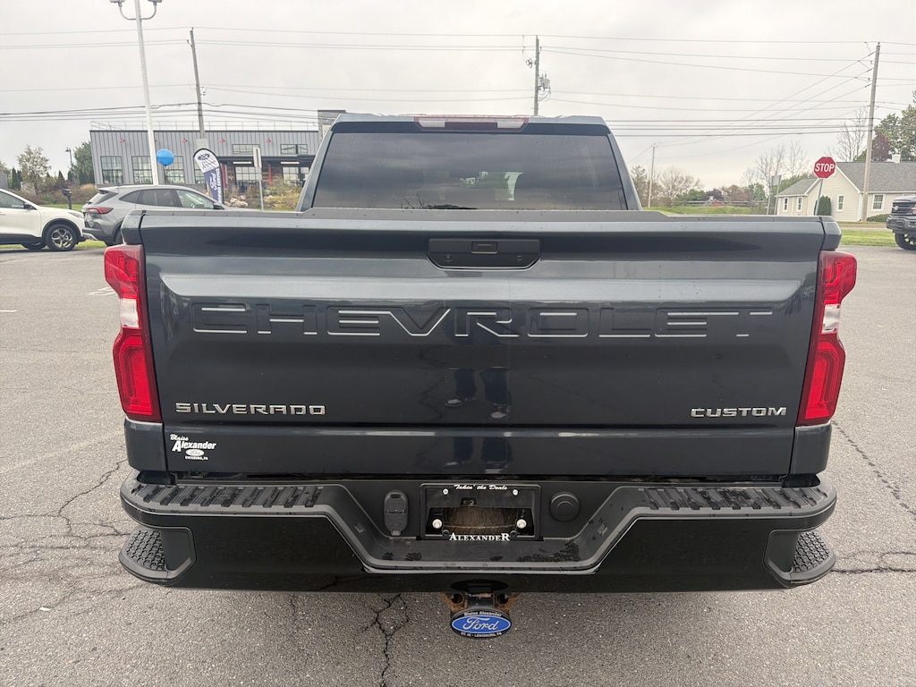 Used 2021 Chevrolet Silverado 1500 Custom Trail Boss Truck Crew Cab