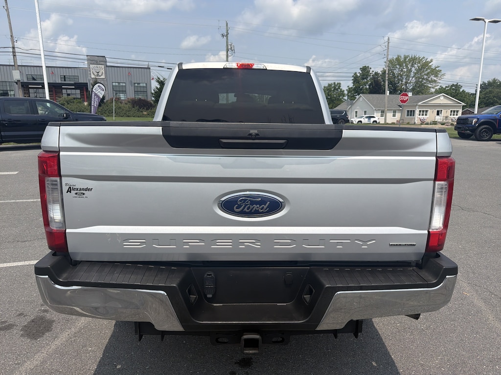 Used 2018 Ford Super Duty F-250 SRW XLT Truck Crew Cab