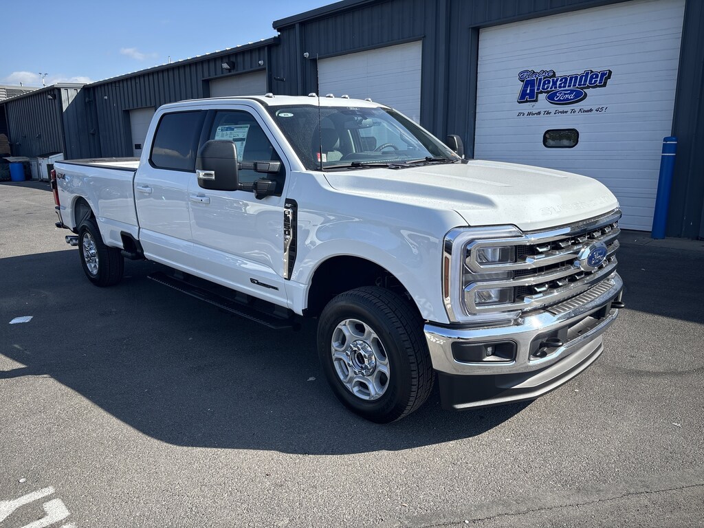 New 2026 Ford F-250 XLT Truck Crew Cab