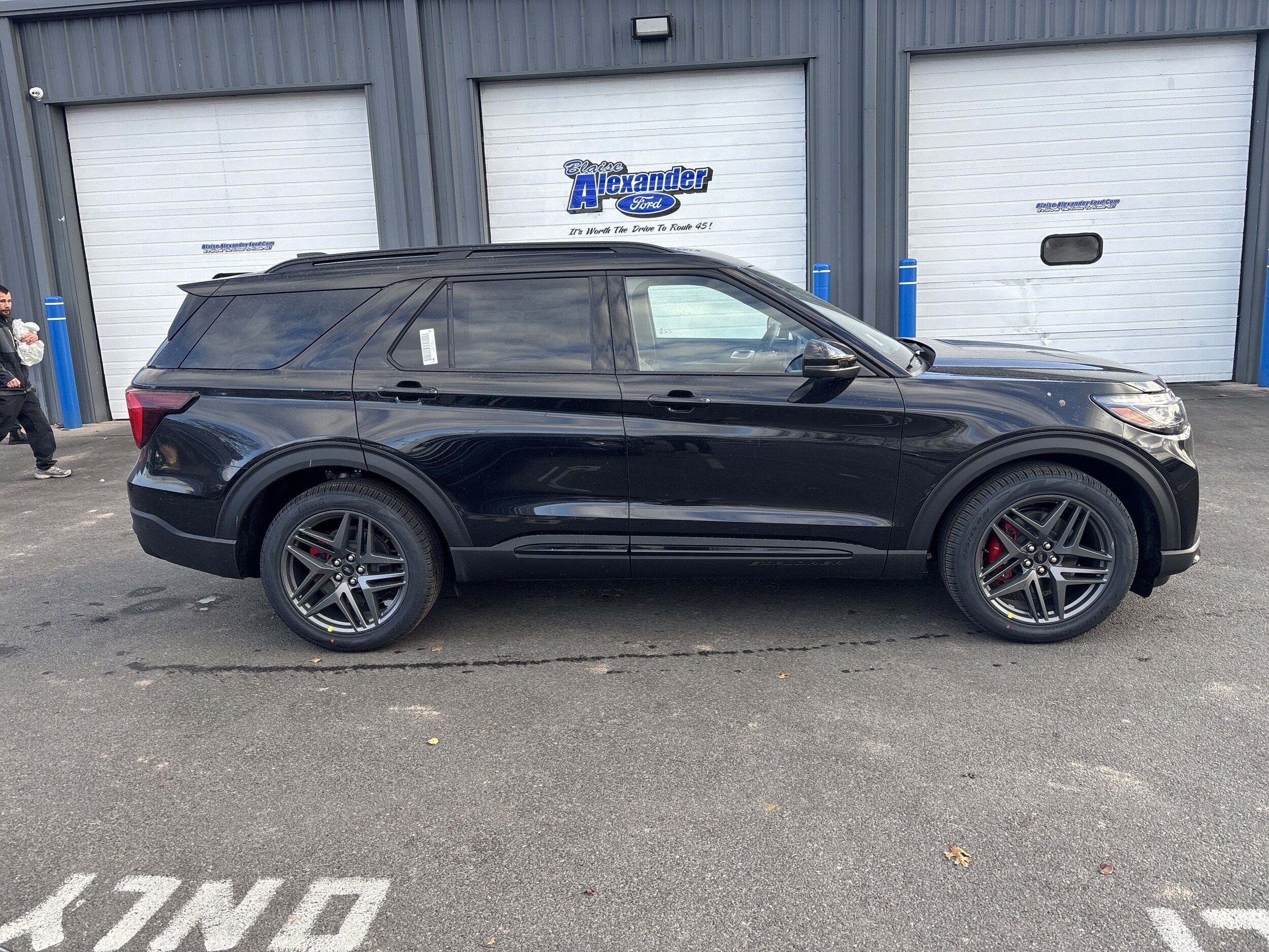 2026 Ford Explorer ST photo 2