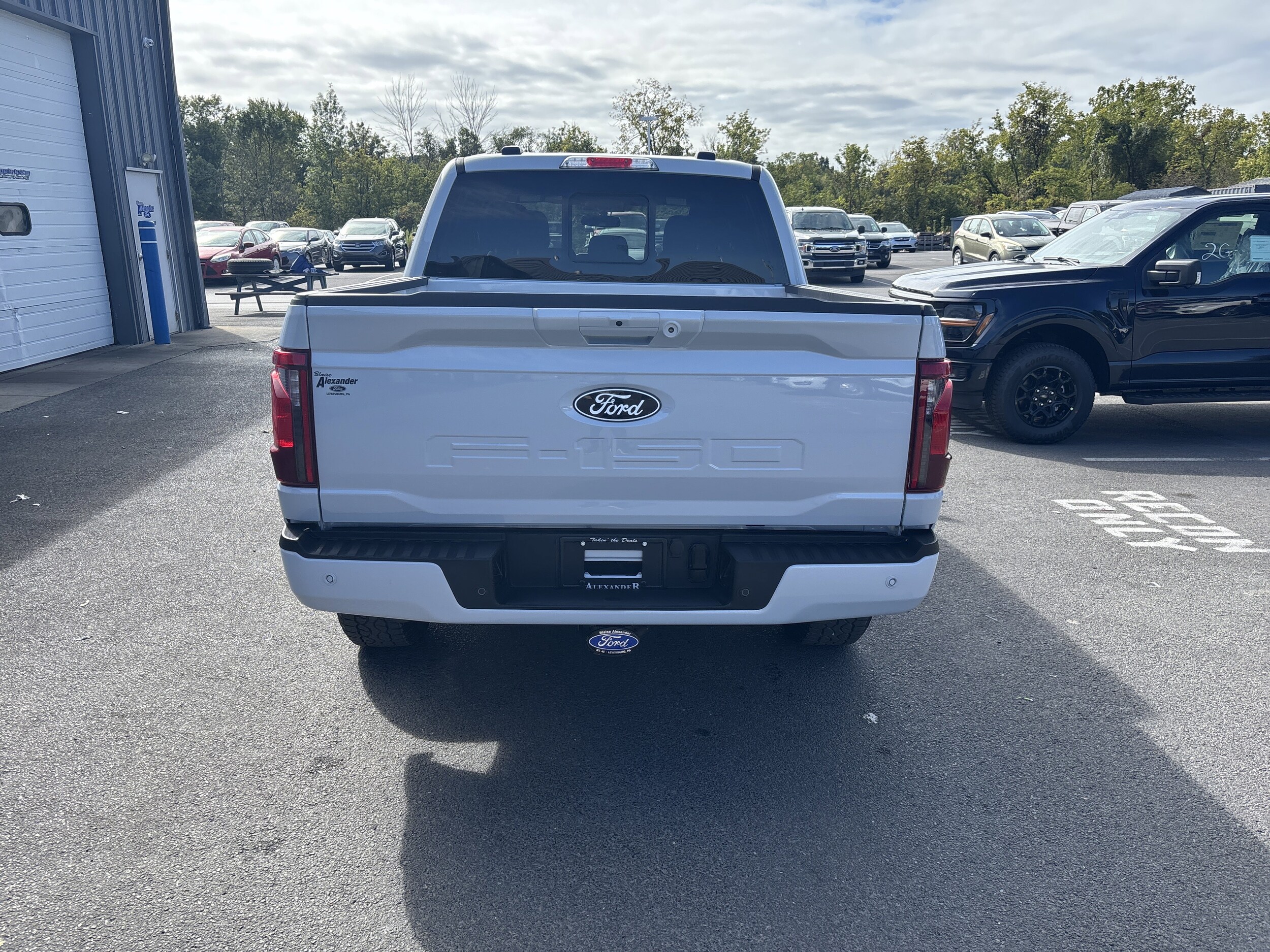 2025 Ford F-150 XLT photo 4