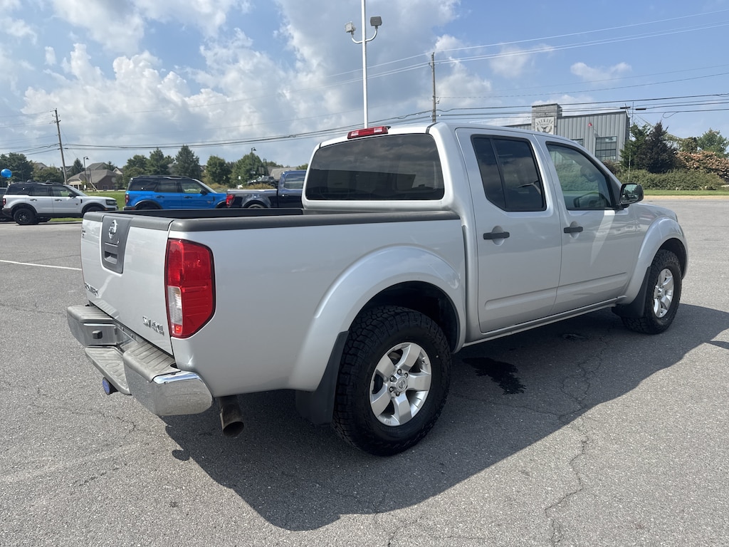 Used 2012 Nissan Frontier SV V6 Crew Cab 4x4 Truck Crew Cab
