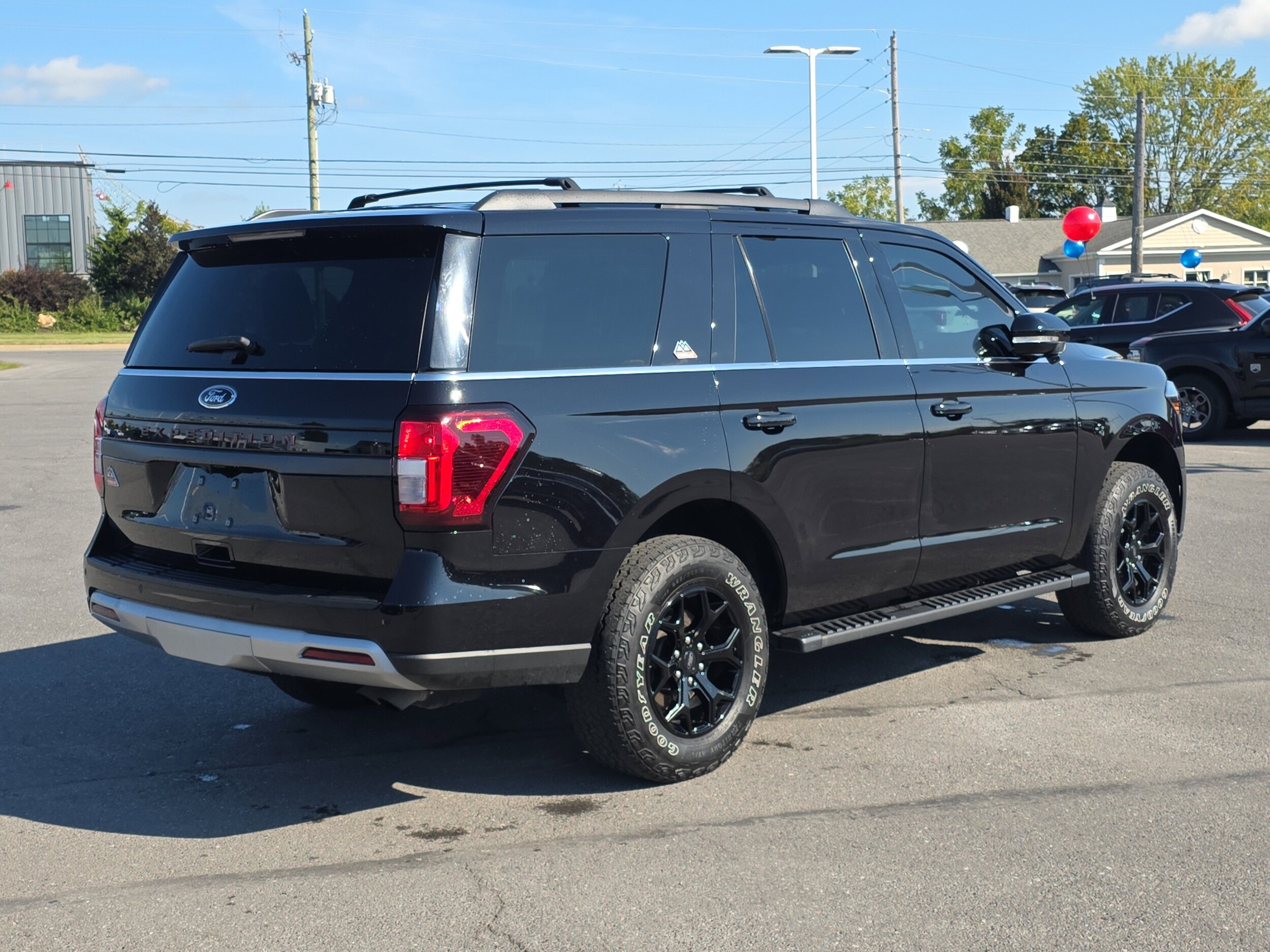 2024 Ford Expedition Timberline photo 2