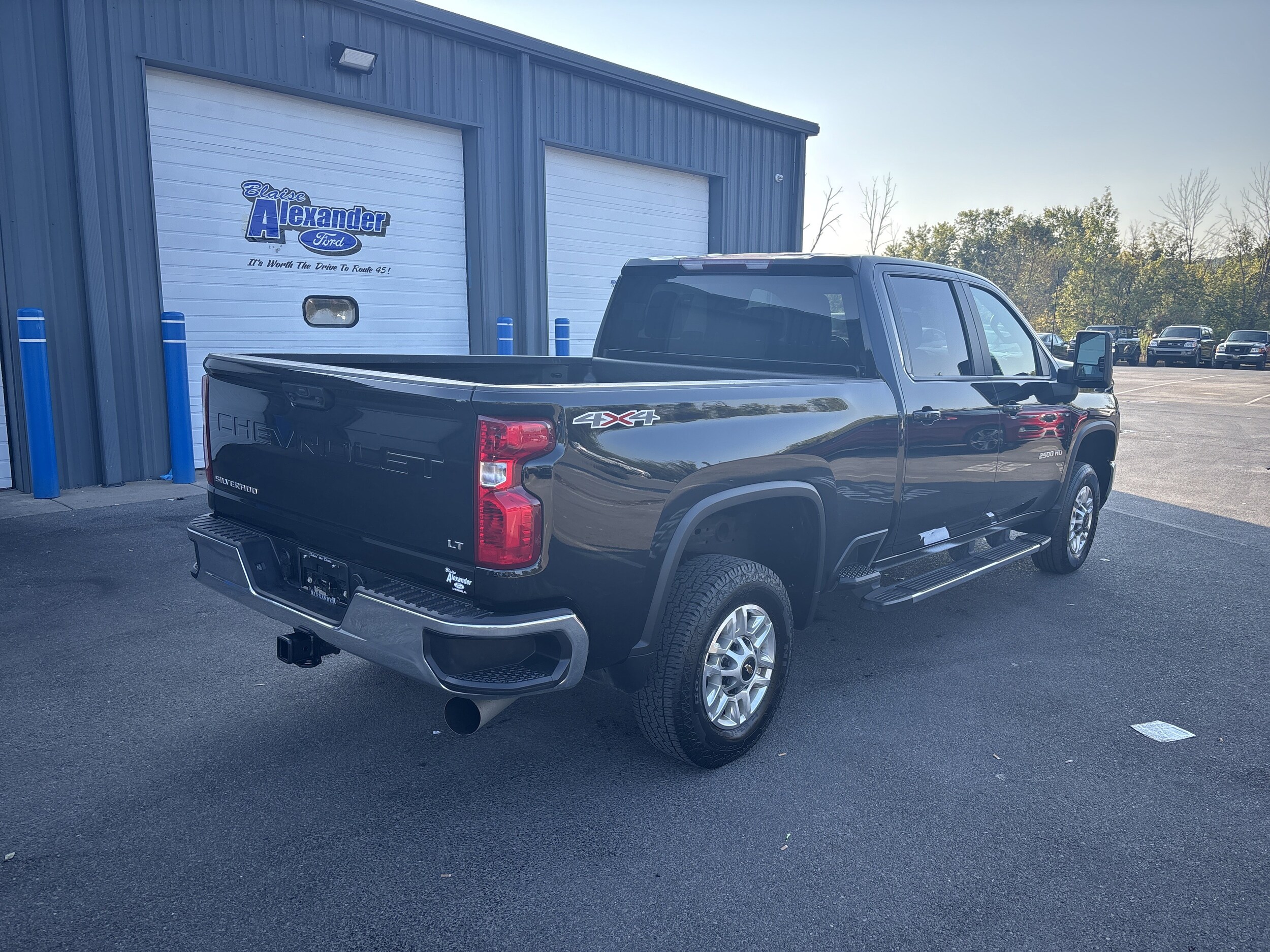 2024 Chevrolet Silverado 2500HD LT photo 3