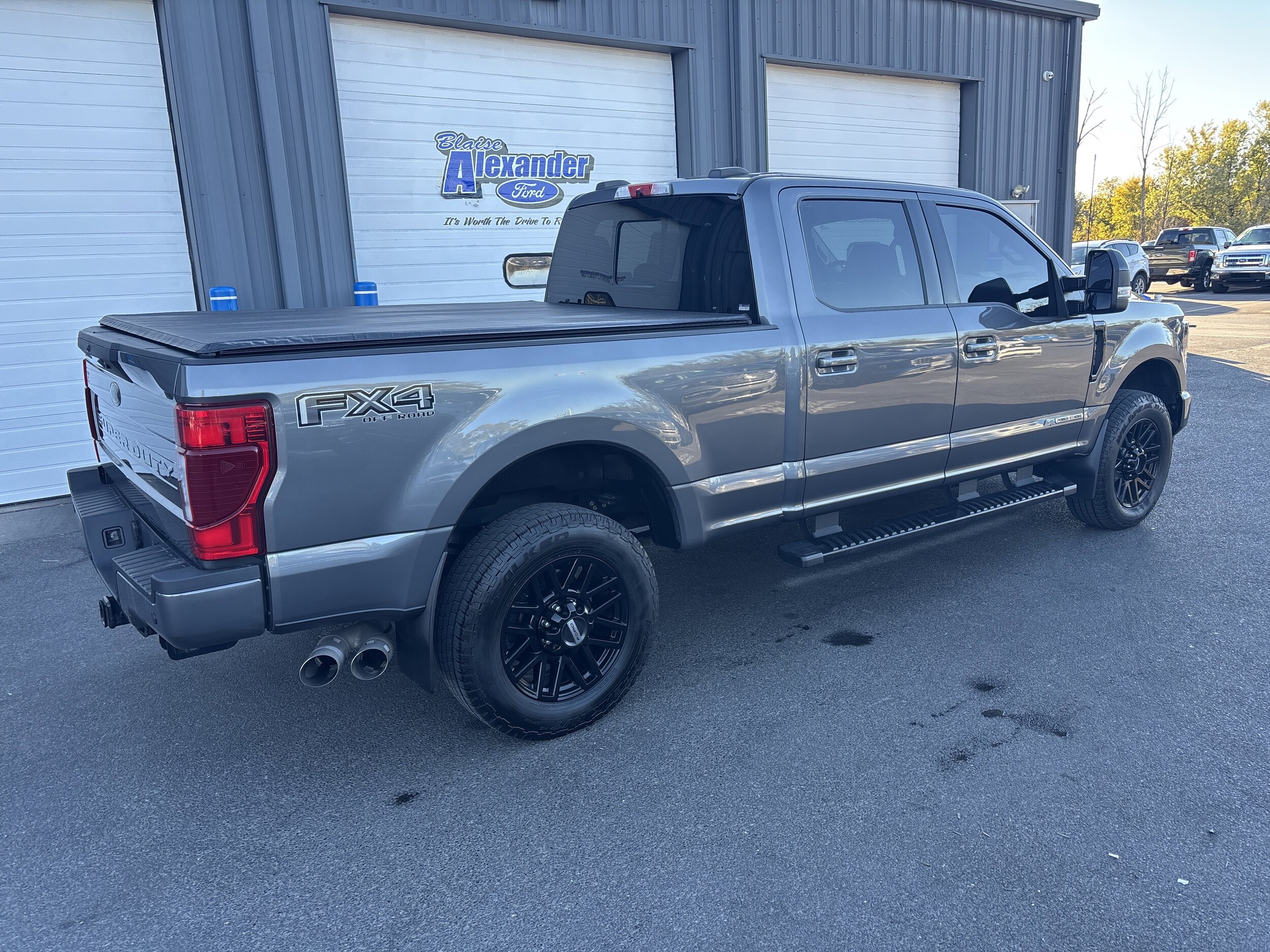 2021 Ford F-250 Lariat photo 3
