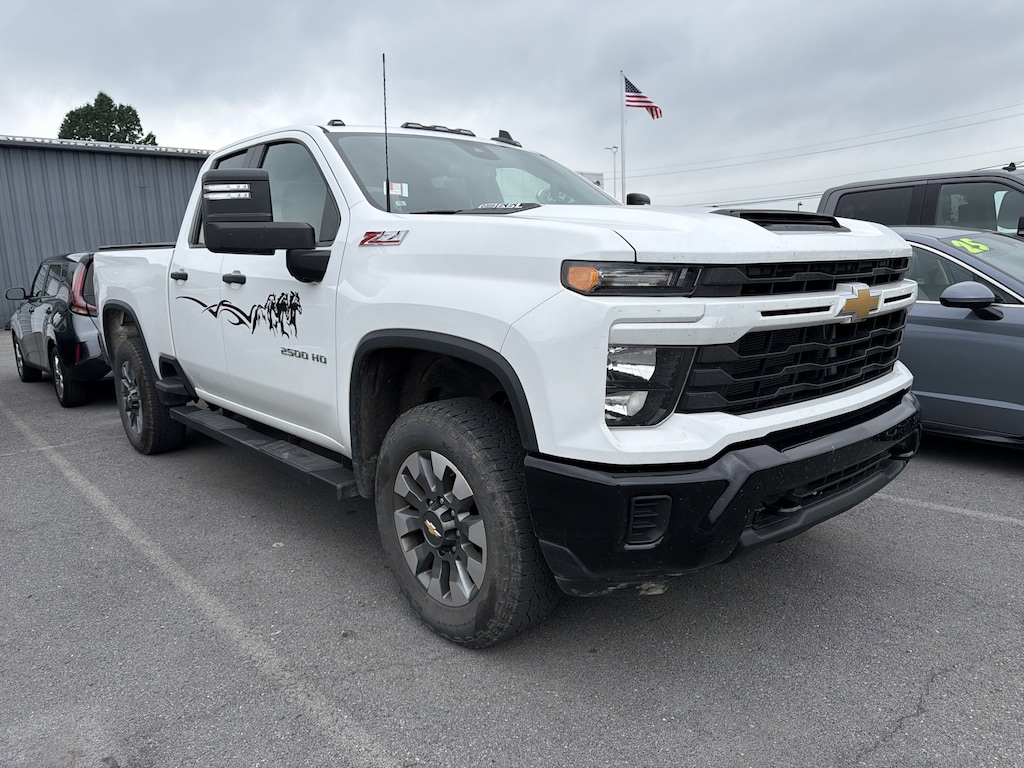 Used 2018 Chevrolet Silverado 2500HD LT Truck Crew Cab