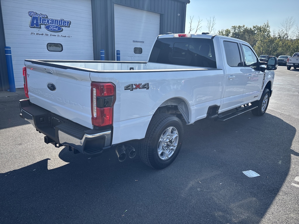 New 2026 Ford F-250 XLT Truck Crew Cab