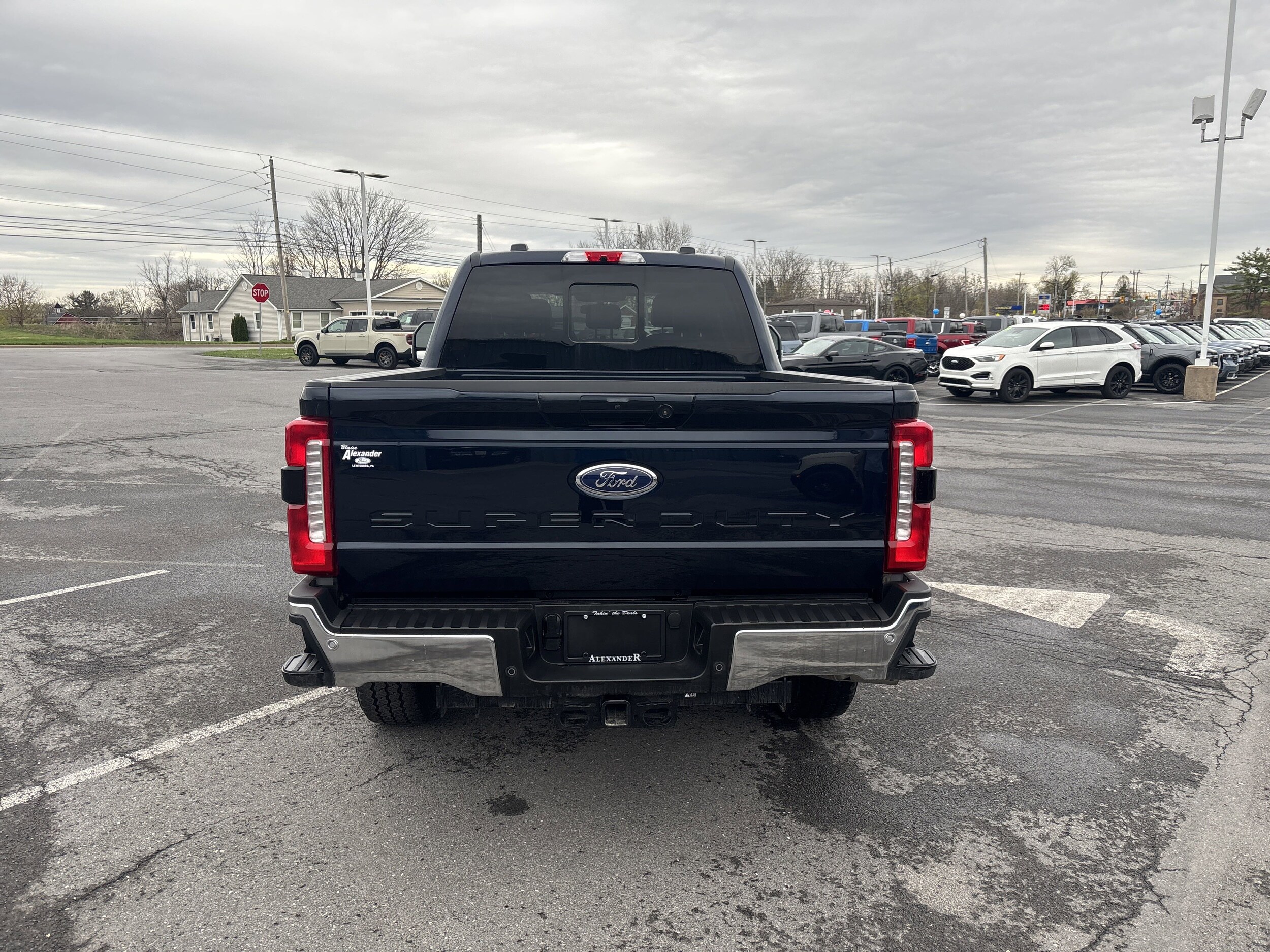 2024 Ford F-350 Lariat photo 3