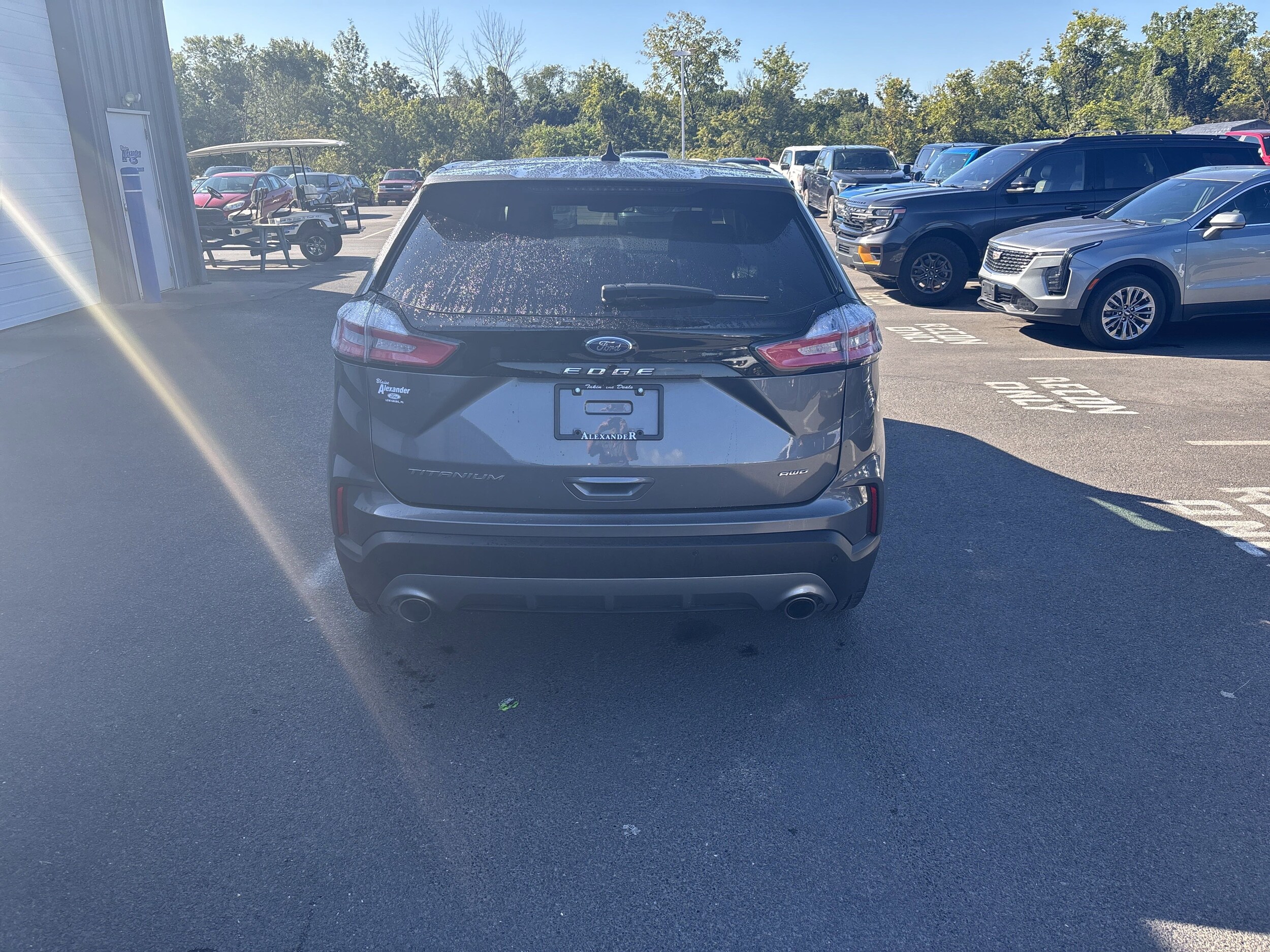 2024 Ford Edge Titanium photo 3