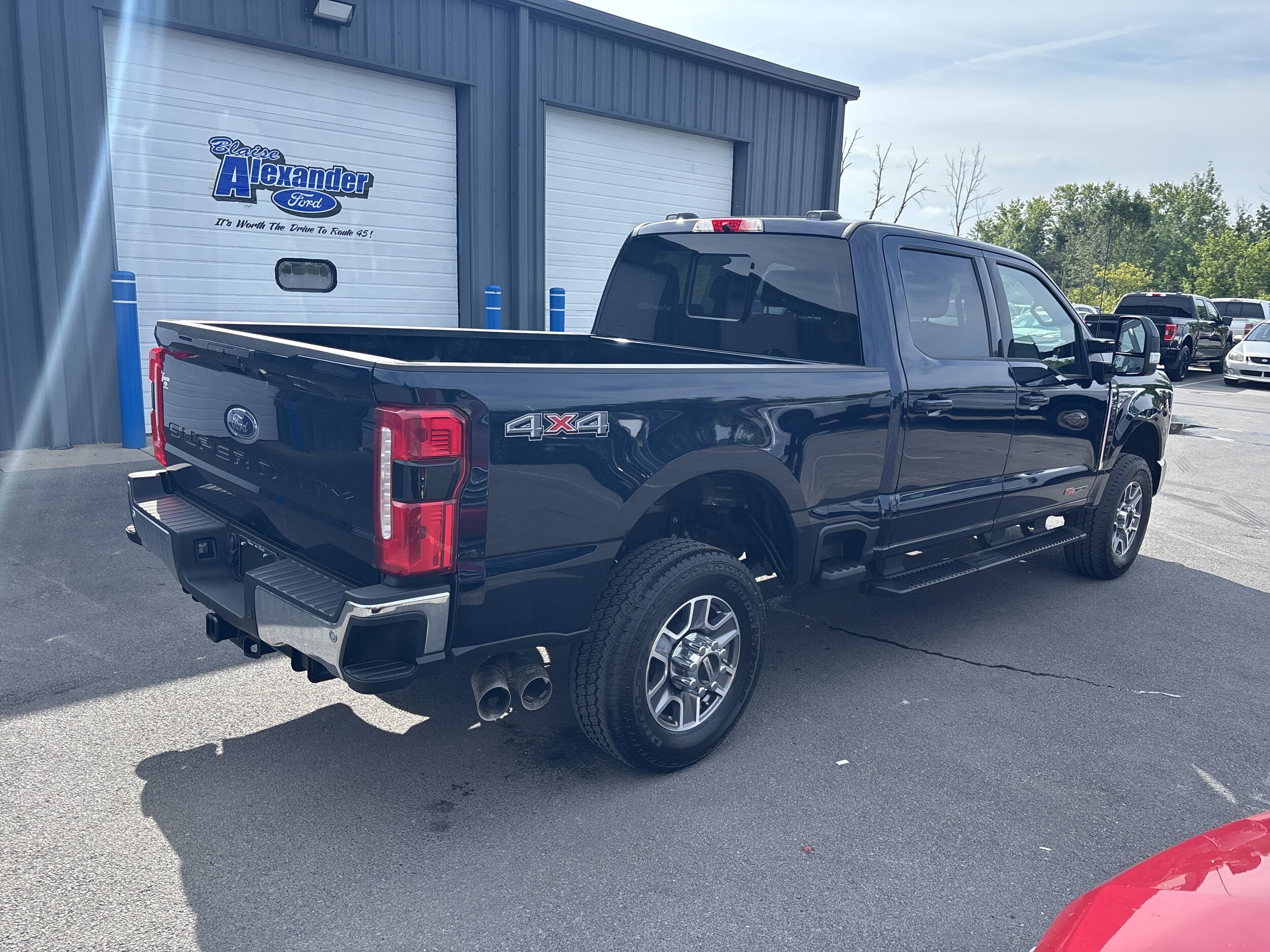 2024 Ford F-350 Lariat photo 3