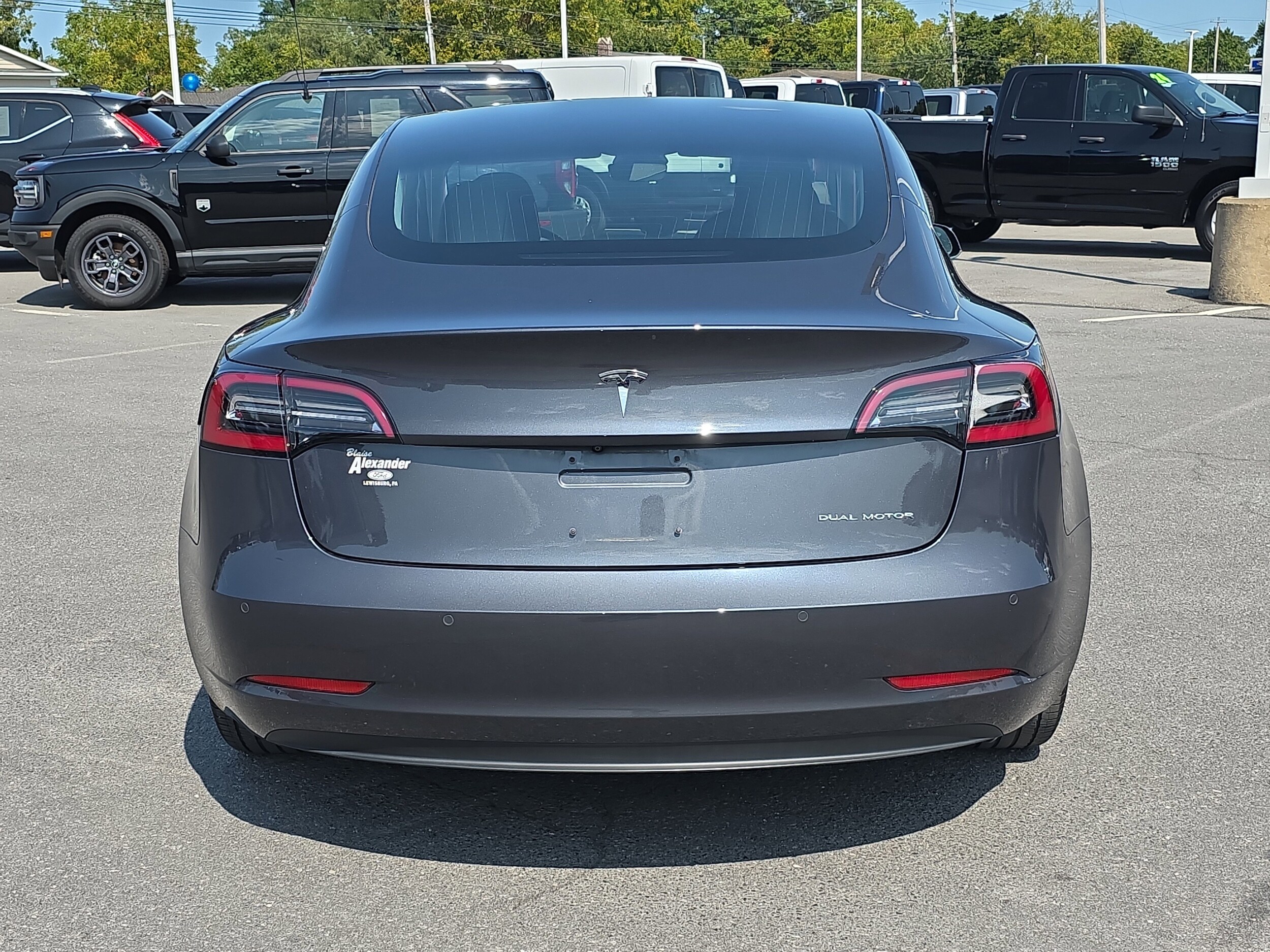 2018 Tesla Model 3 Long Range photo 2