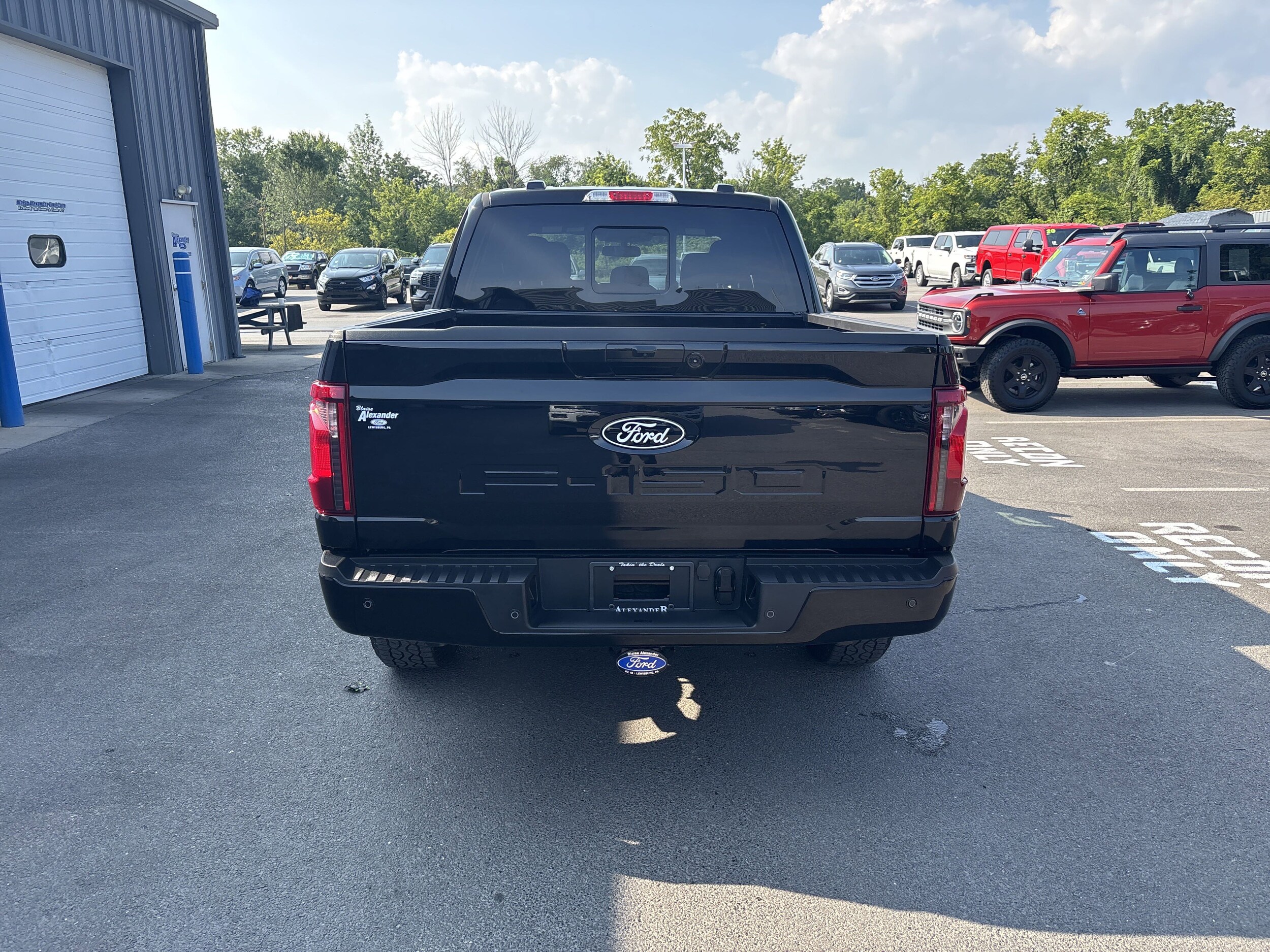 2025 Ford F-150 XLT photo 4
