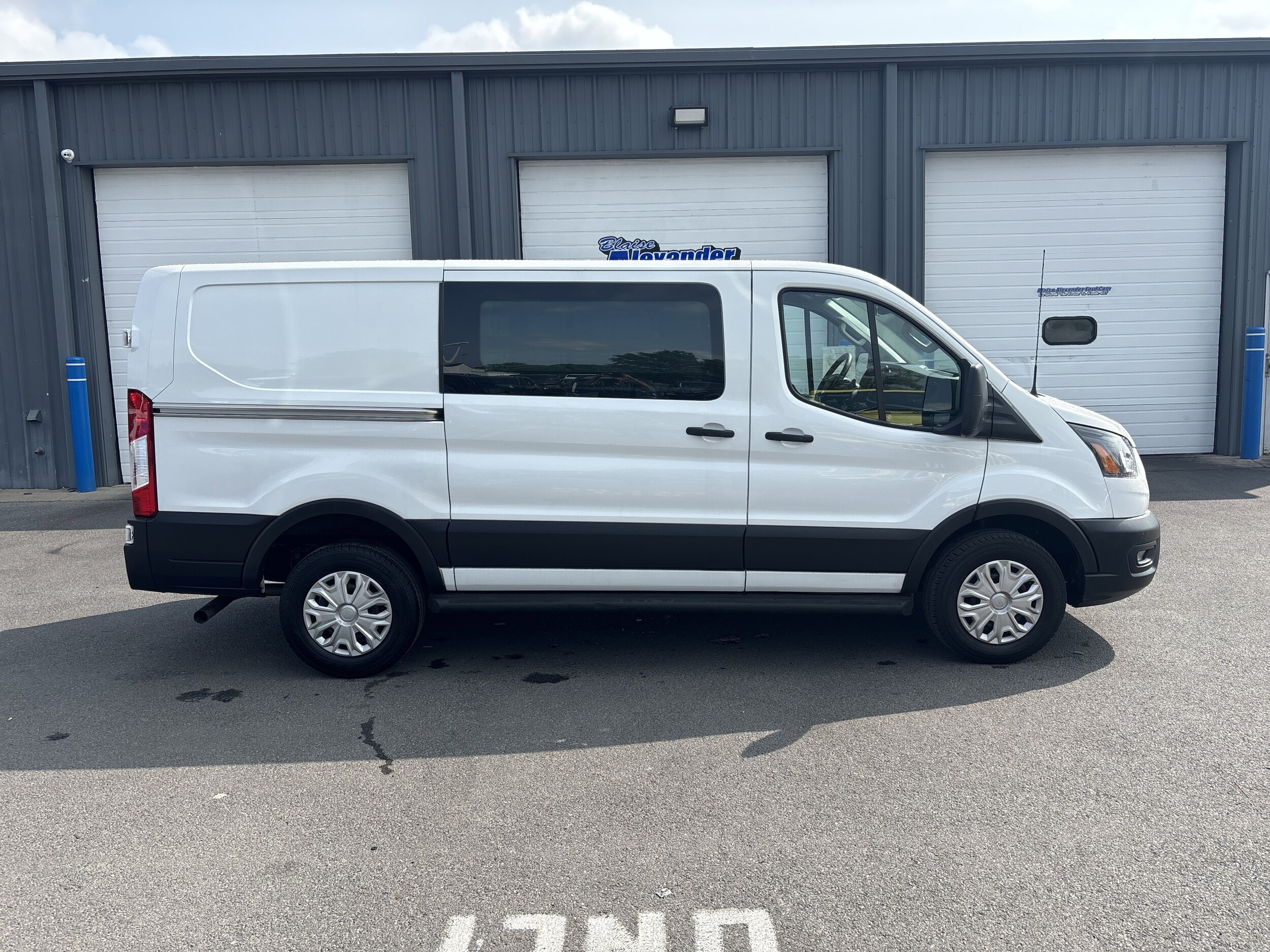 2023 Ford Transit Cargo Van photo 2