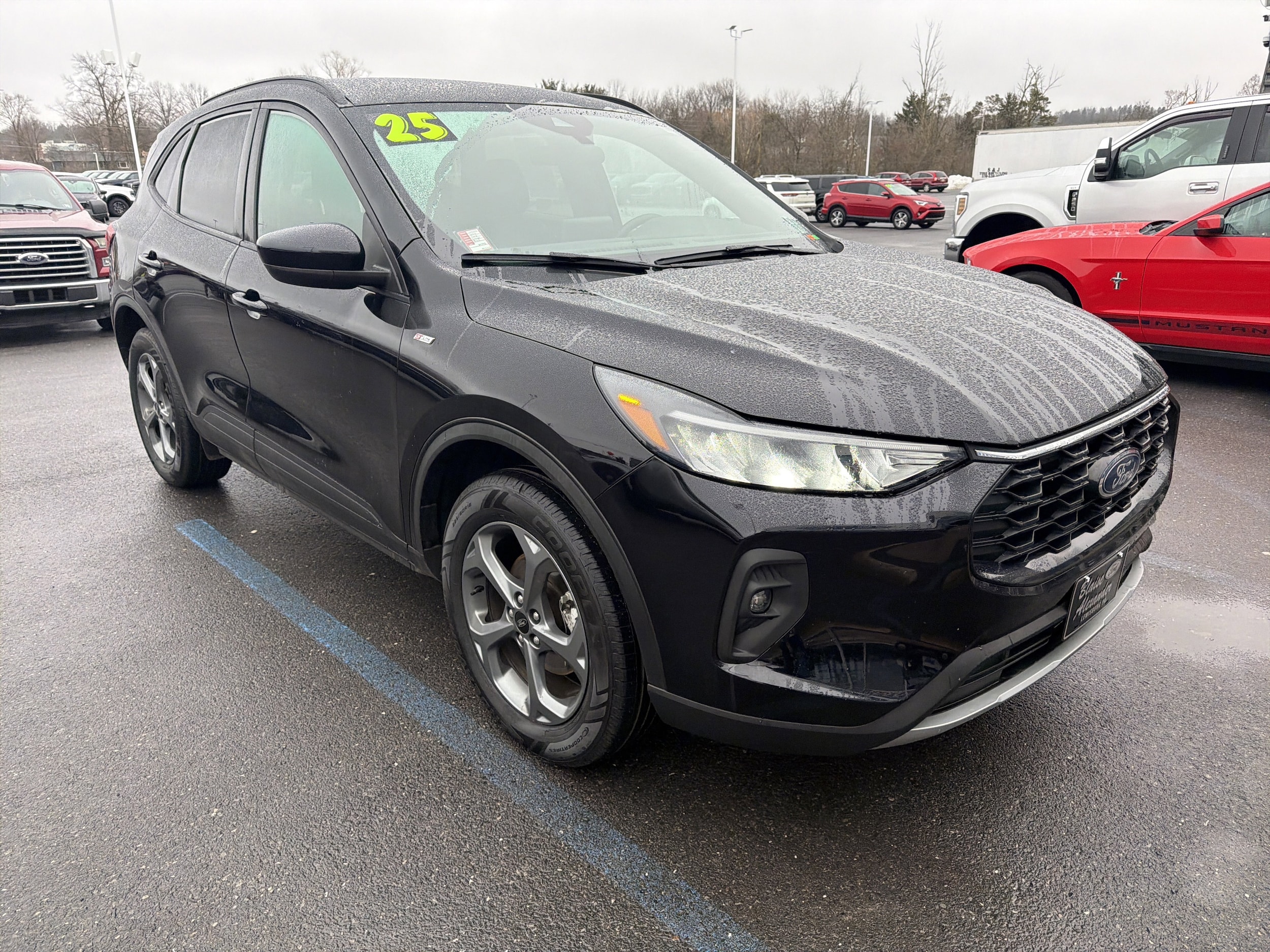 2025 Ford Escape ST-Line Select