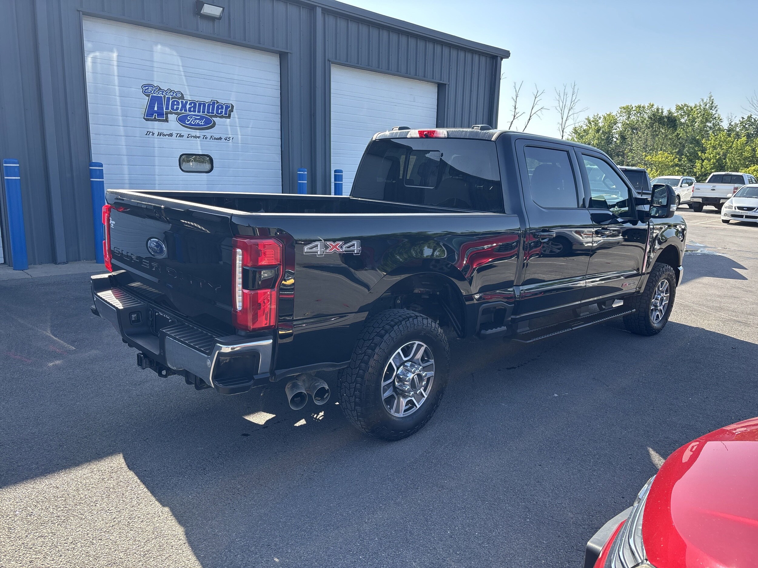 2024 Ford F-350 Lariat photo 3