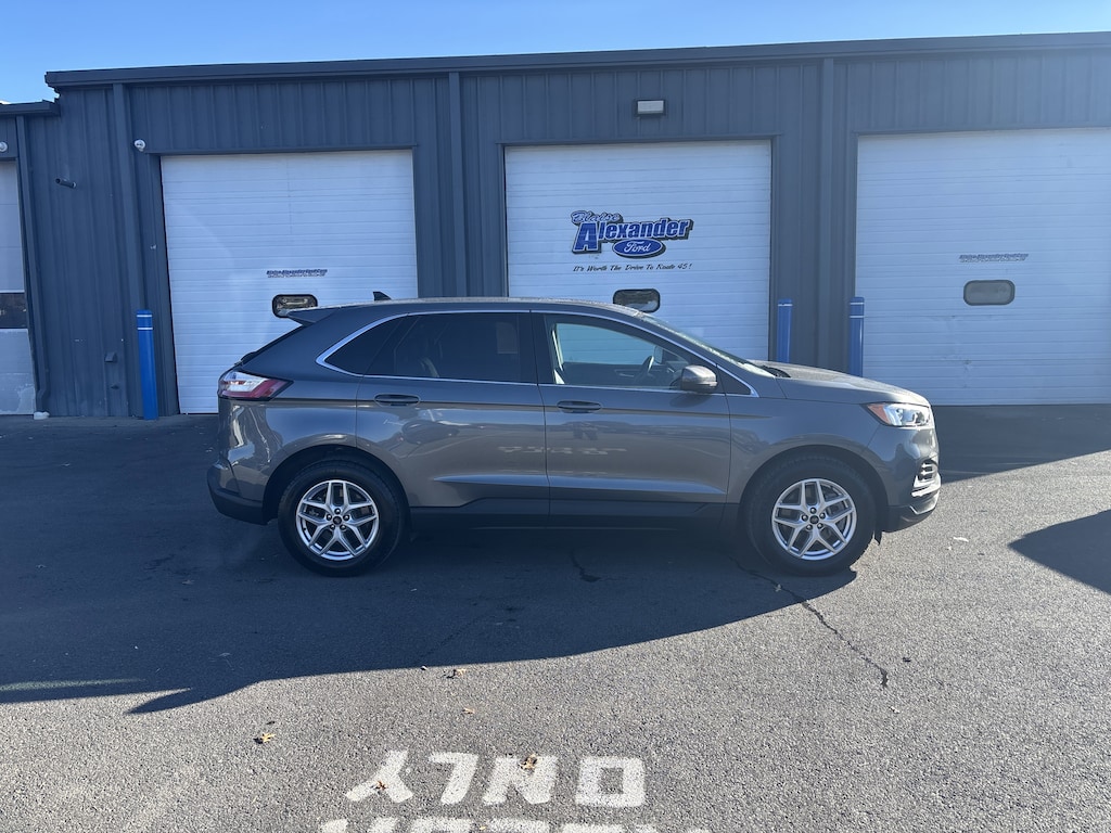 Used 2024 Ford Edge SEL SUV