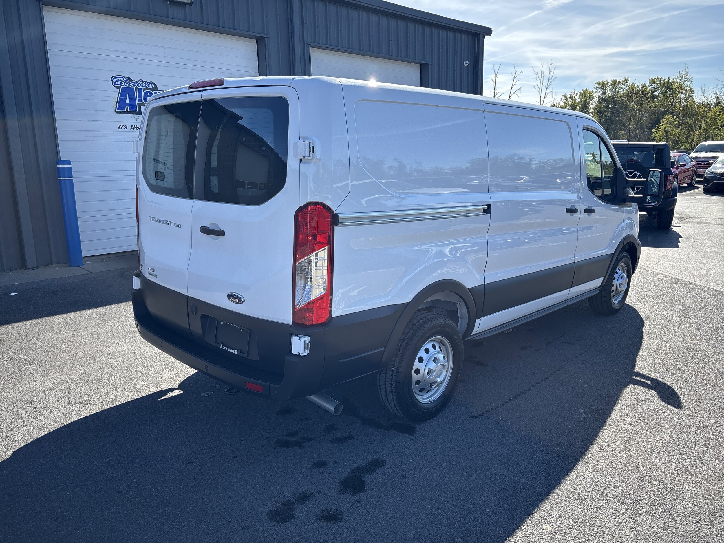 2025 Ford Transit Cargo Van photo 3