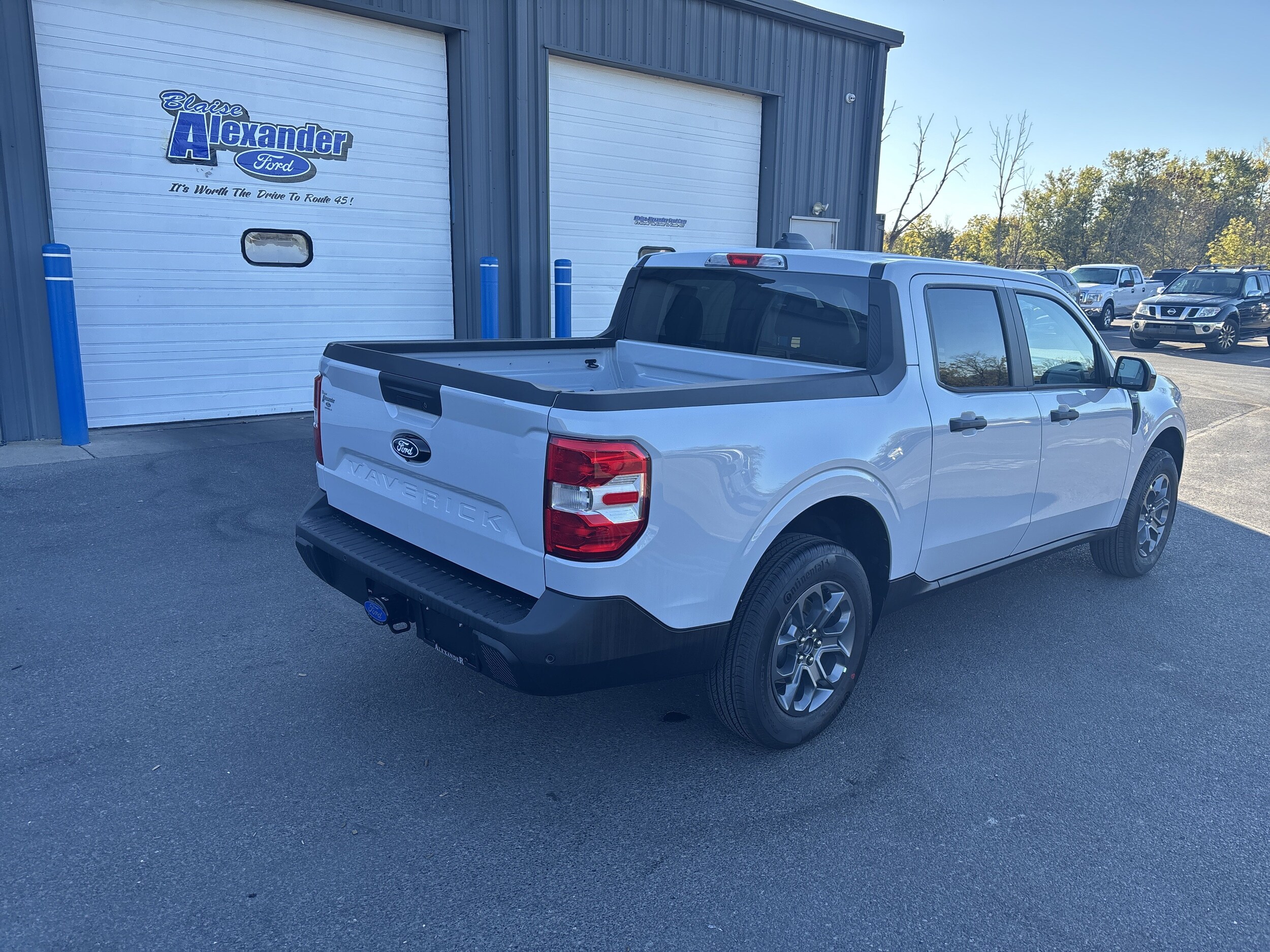 2025 Ford Maverick XLT photo 2