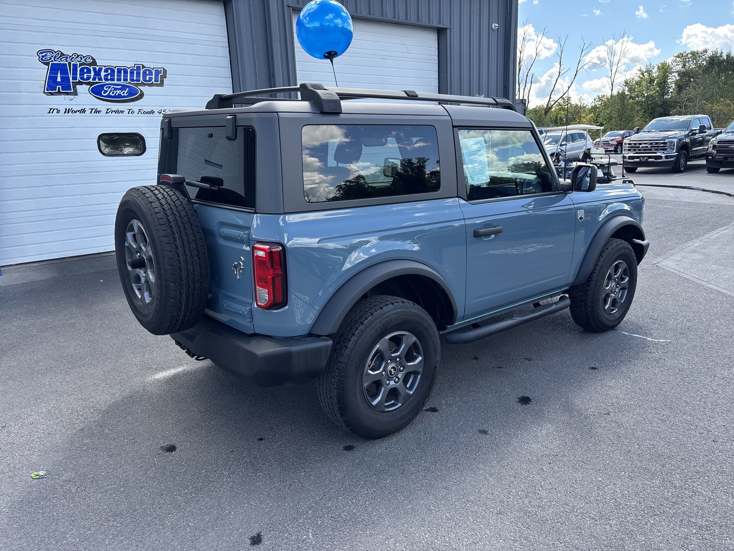 2022 Ford Bronco Outer Banks photo 3