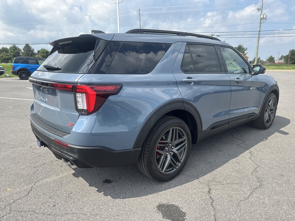 New 2027 Ford Explorer ST SUV
